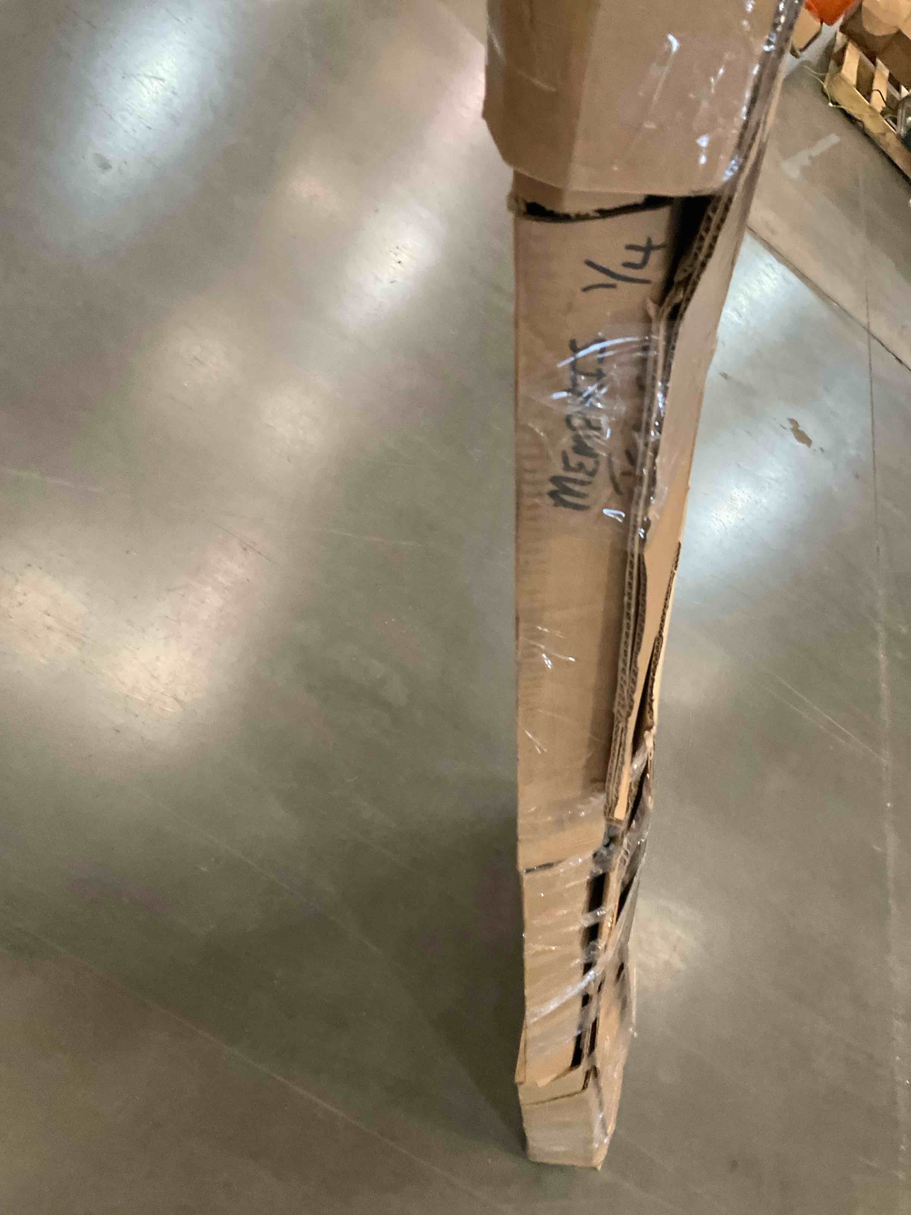 https://s3.amazonaws.com/lotting-images-prod/BargainHunt/BHL00100475_1708966144049.jpeg