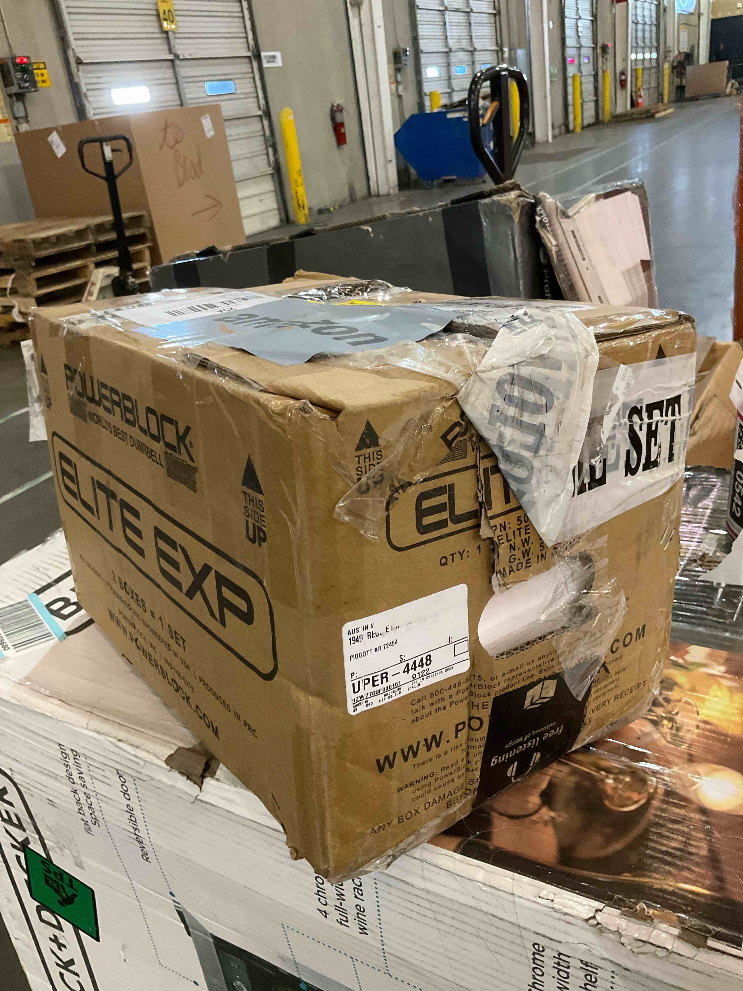 https://s3.amazonaws.com/lotting-images-prod/BargainHunt/BHL00100537_1707319570095.jpeg