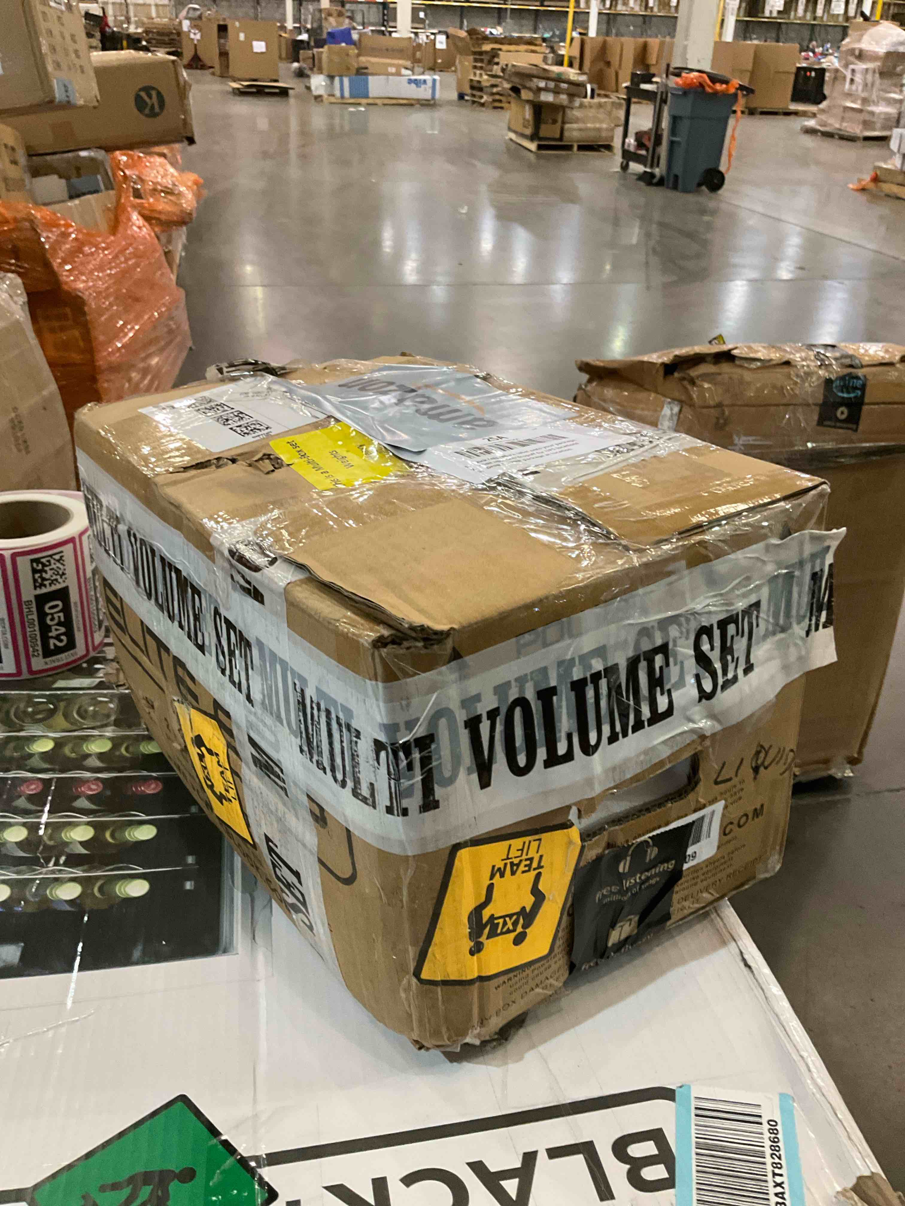 https://s3.amazonaws.com/lotting-images-prod/BargainHunt/BHL00100537_1707319582857.jpeg