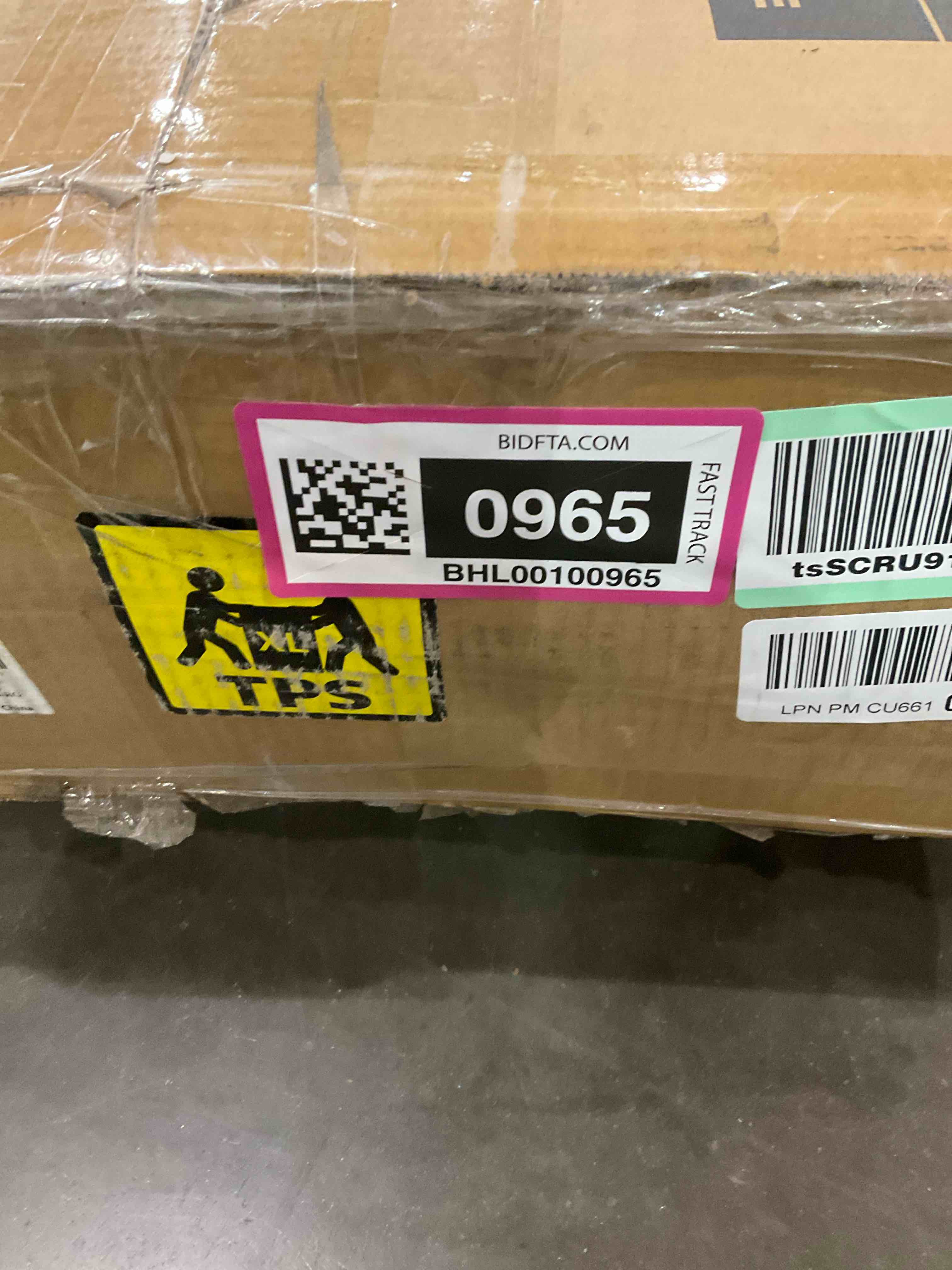 https://s3.amazonaws.com/lotting-images-prod/BargainHunt/BHL00100965_1709556910326.jpeg
