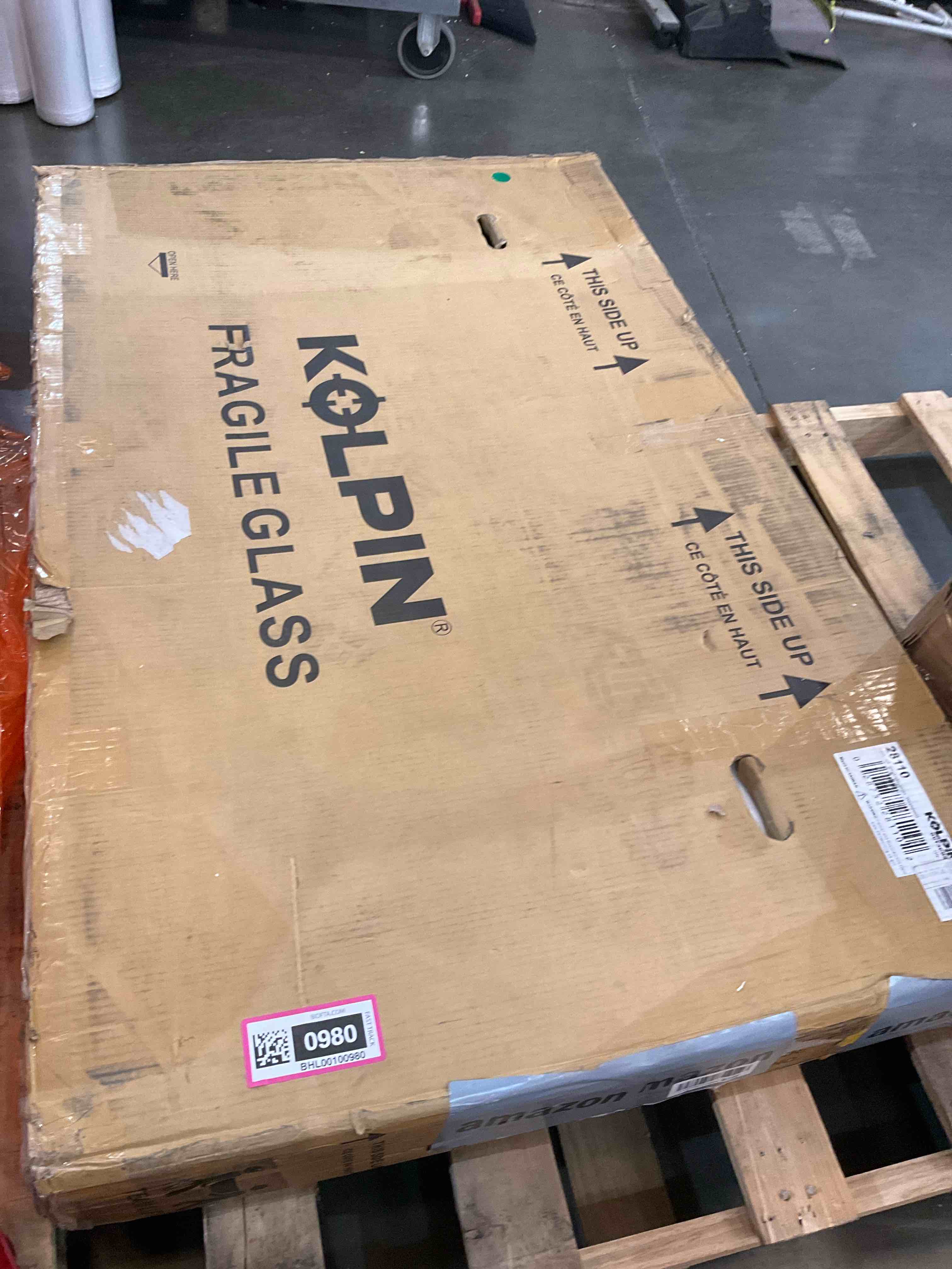https://s3.amazonaws.com/lotting-images-prod/BargainHunt/BHL00100980_1709567754481.jpeg