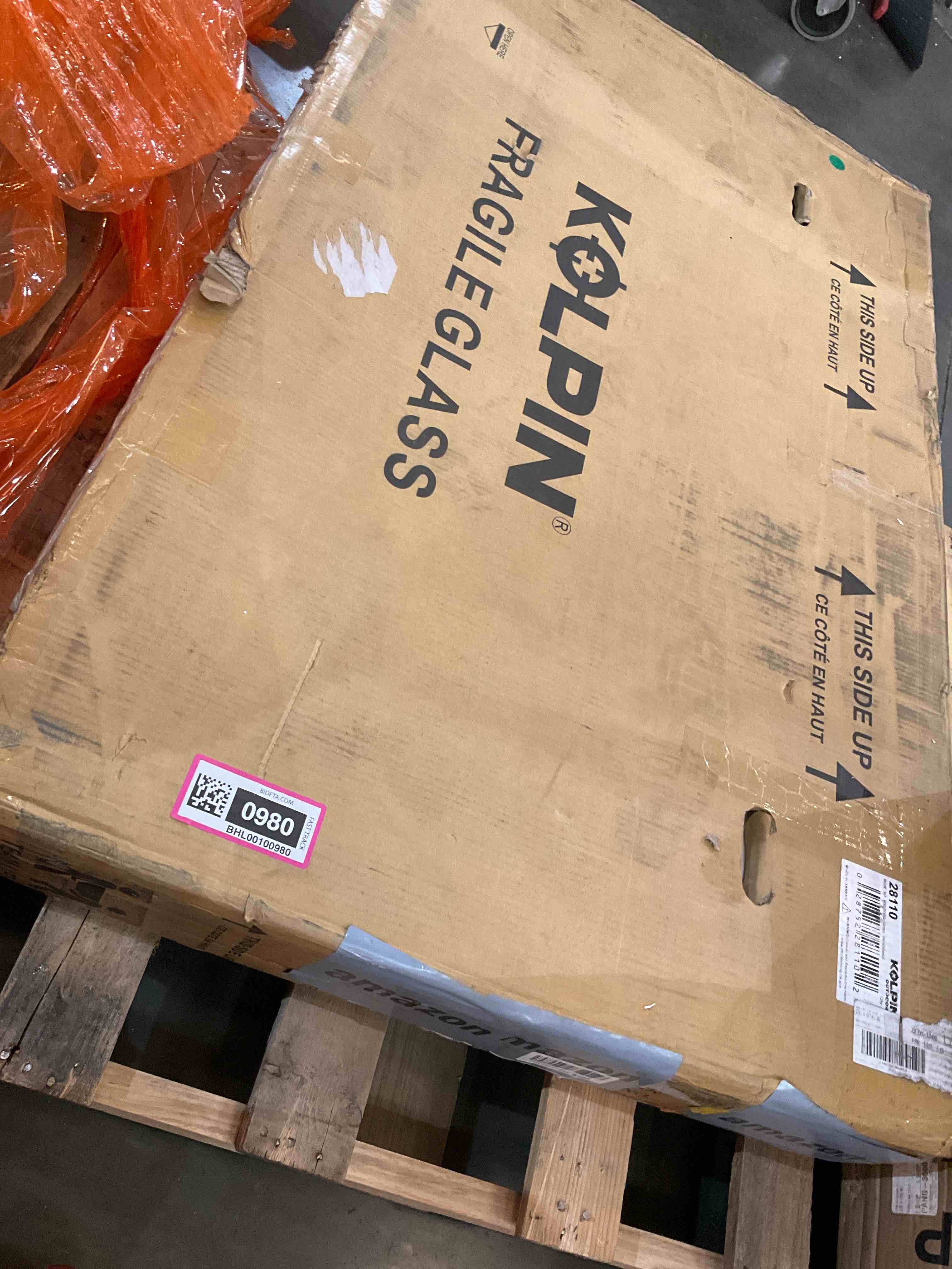 https://s3.amazonaws.com/lotting-images-prod/BargainHunt/BHL00100980_1709567762589.jpeg