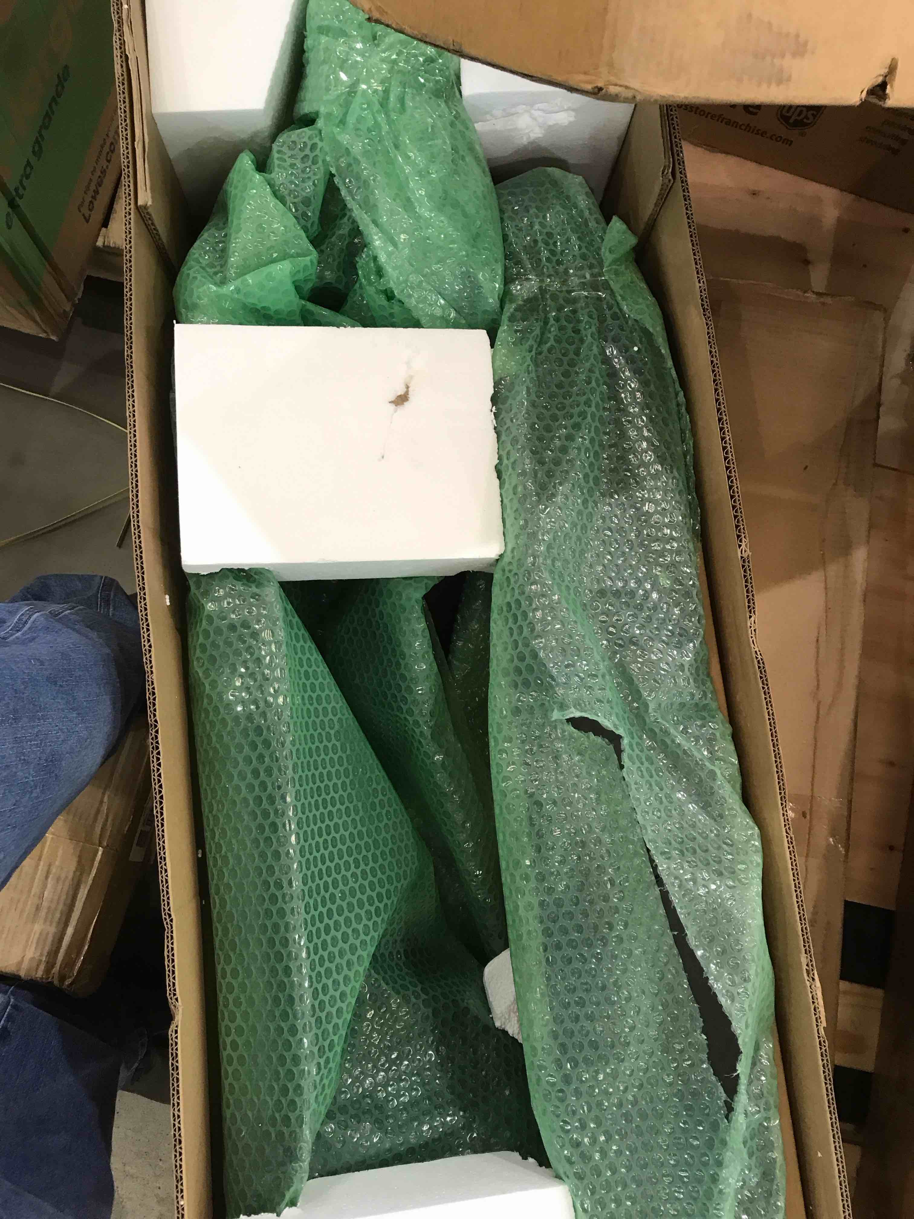 https://s3.amazonaws.com/lotting-images-prod/BargainHunt/BHL00101130_1708009265674.jpeg