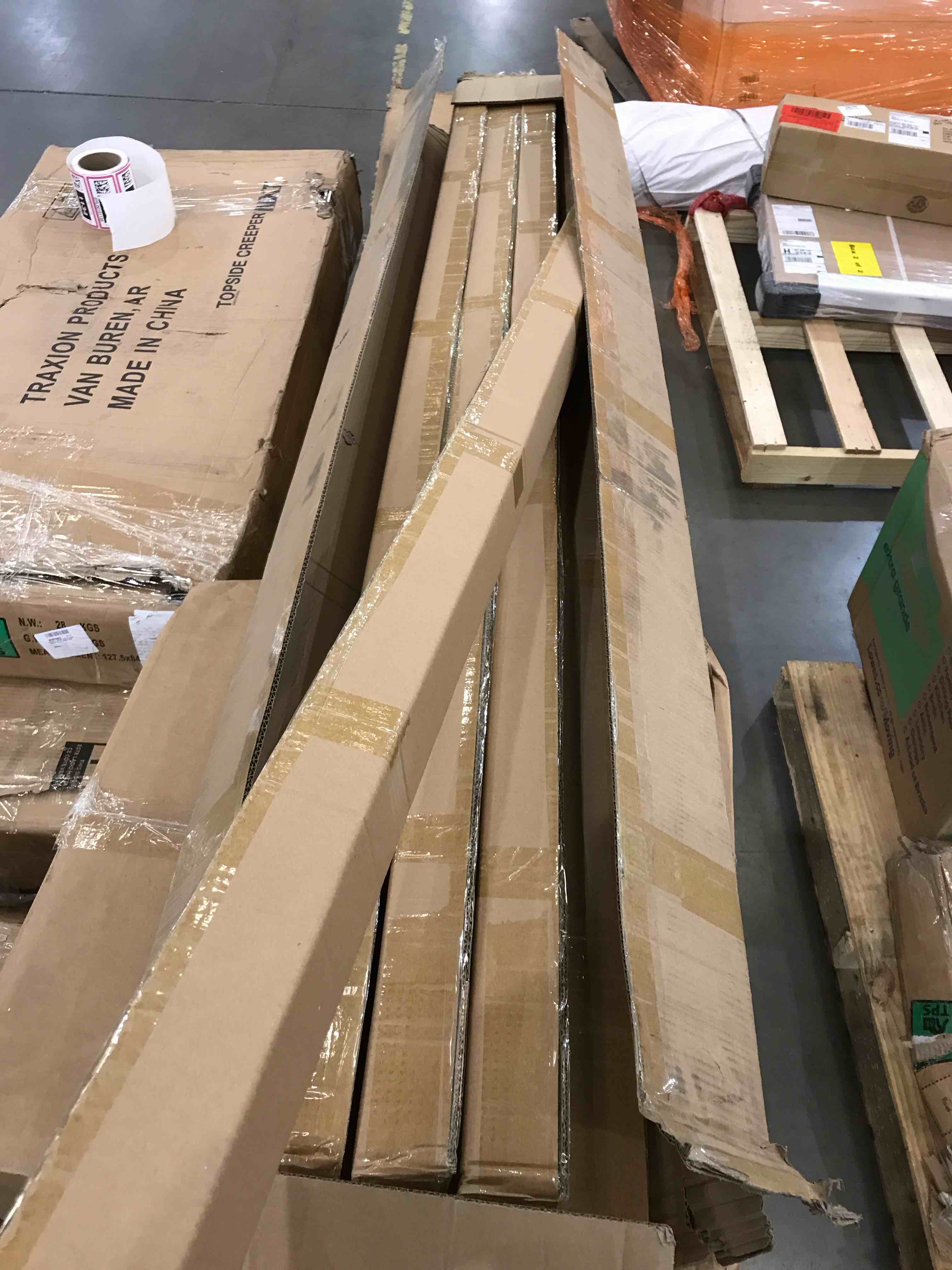 https://s3.amazonaws.com/lotting-images-prod/BargainHunt/BHL00101131_1708009747660.jpeg