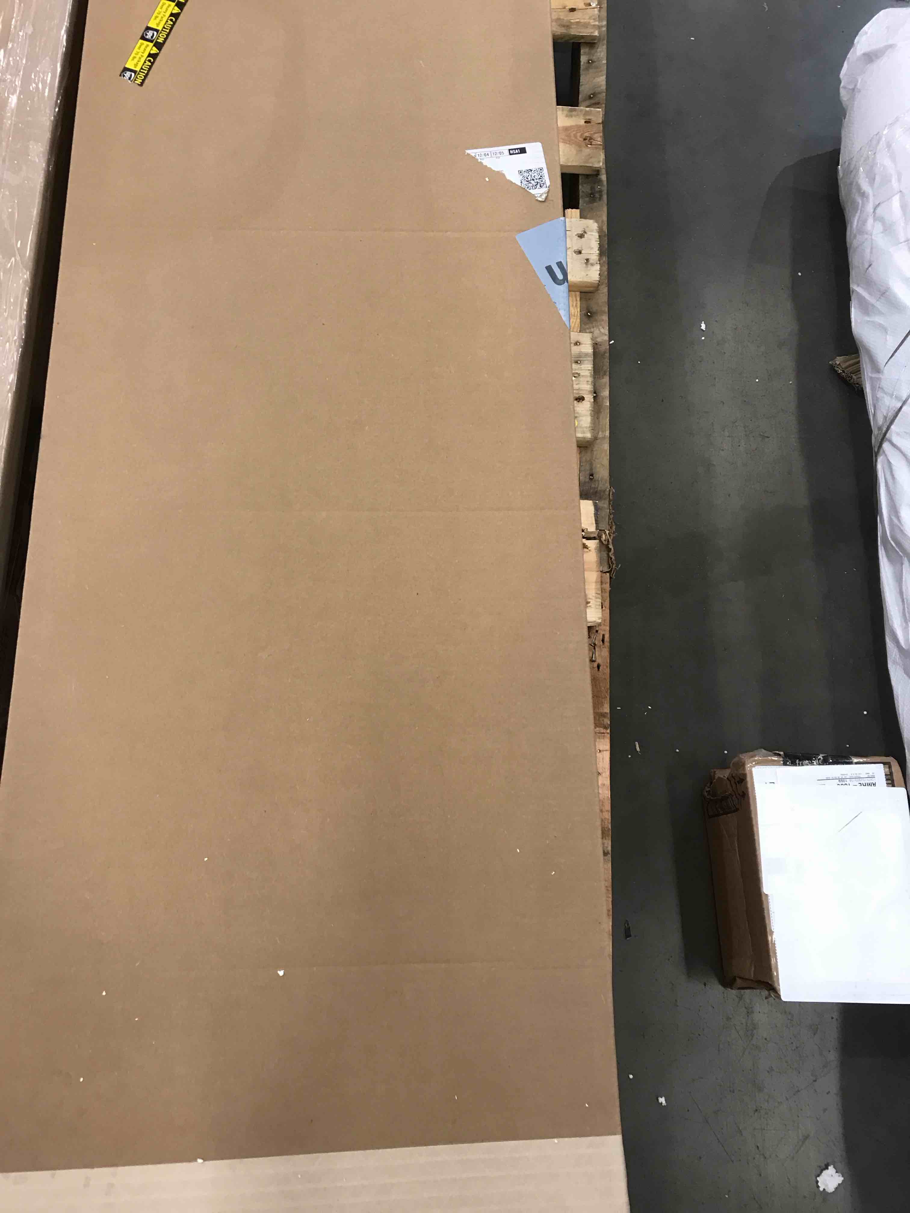 https://s3.amazonaws.com/lotting-images-prod/BargainHunt/BHL00101138_1708012469806.jpeg