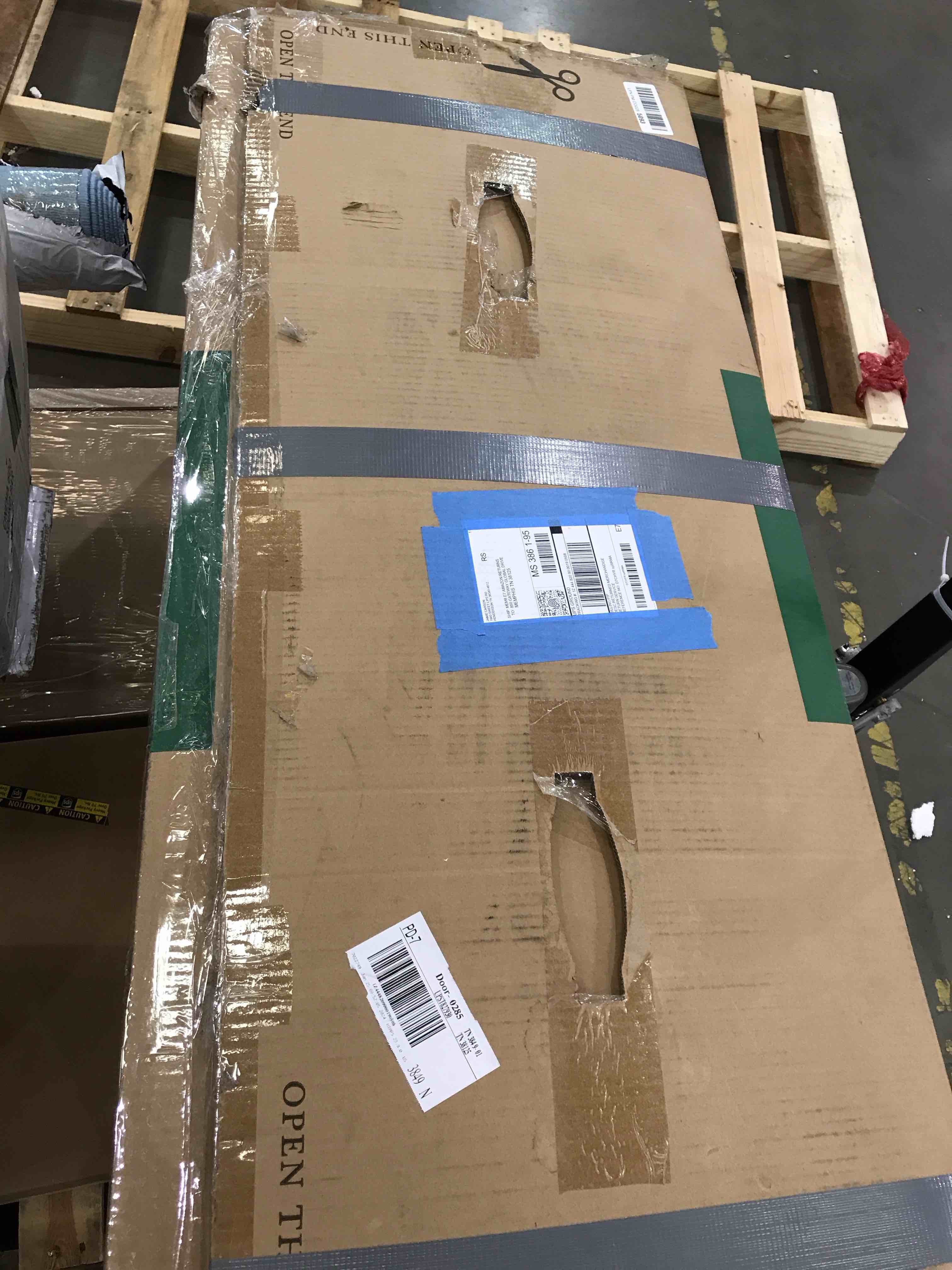 https://s3.amazonaws.com/lotting-images-prod/BargainHunt/BHL00101145_1708013803688.jpeg
