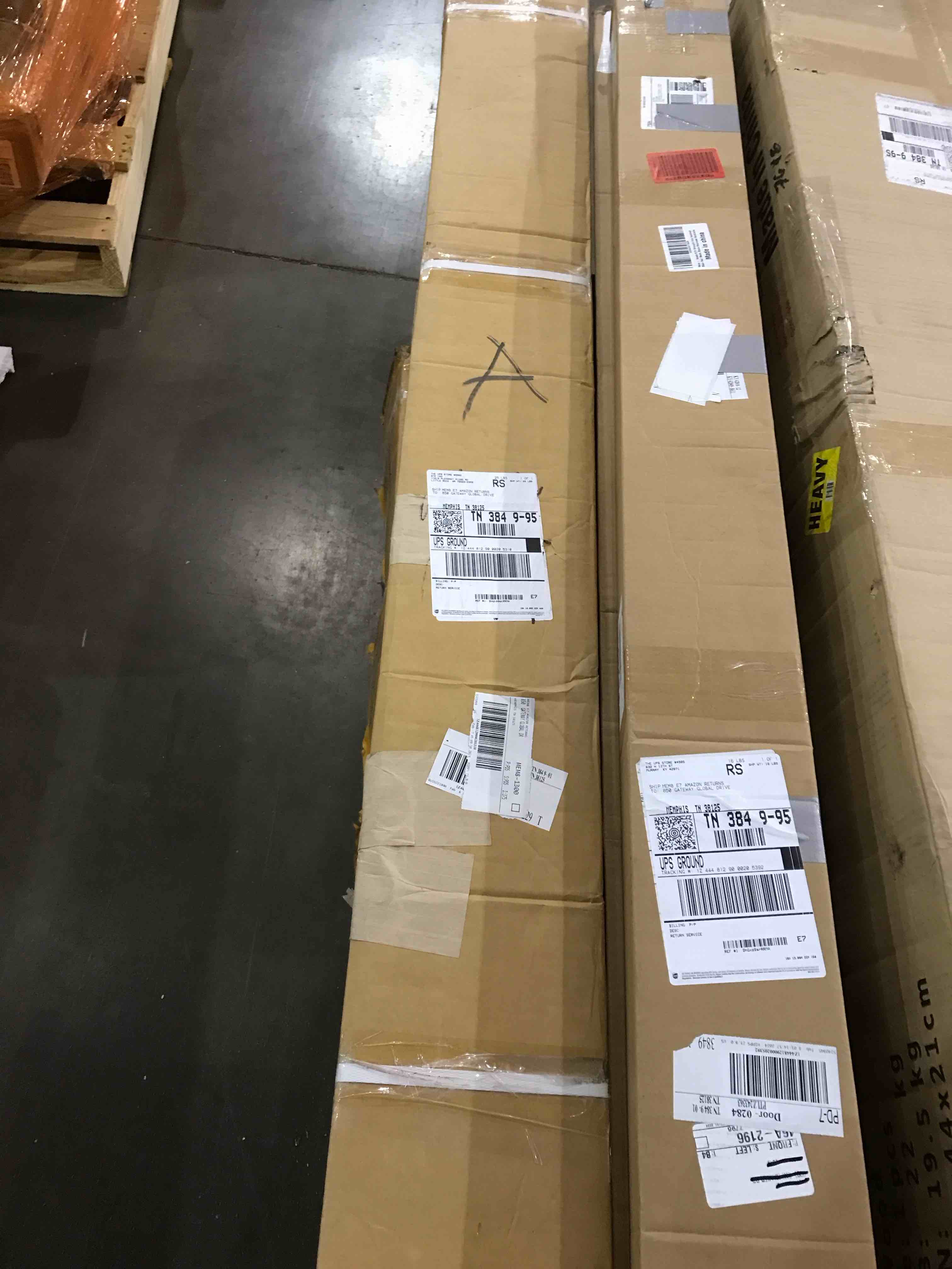 https://s3.amazonaws.com/lotting-images-prod/BargainHunt/BHL00101235_1709643856591.jpeg