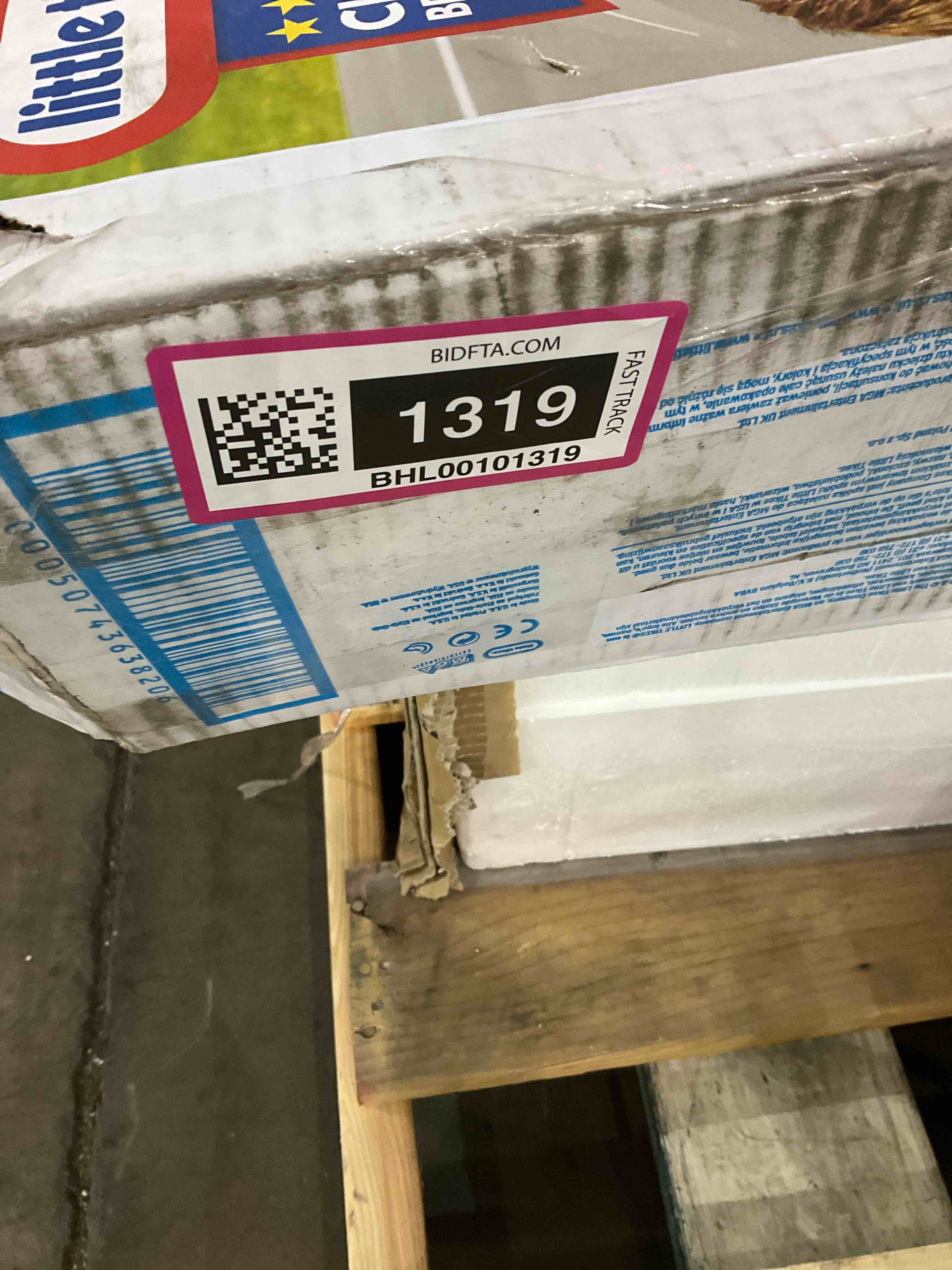 https://s3.amazonaws.com/lotting-images-prod/BargainHunt/BHL00101319_1710244164268.jpeg