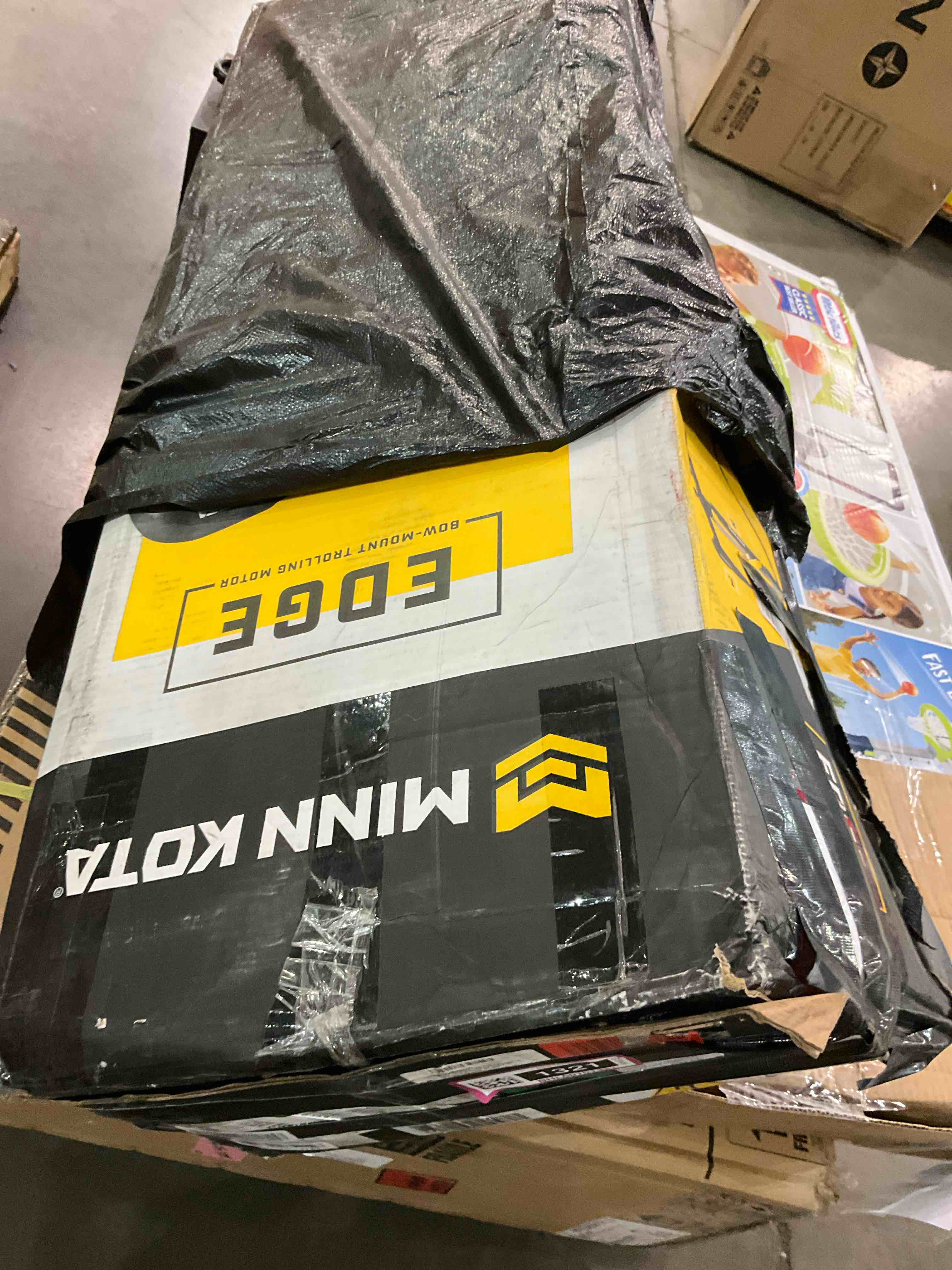 https://s3.amazonaws.com/lotting-images-prod/BargainHunt/BHL00101321_1710244557556.jpeg