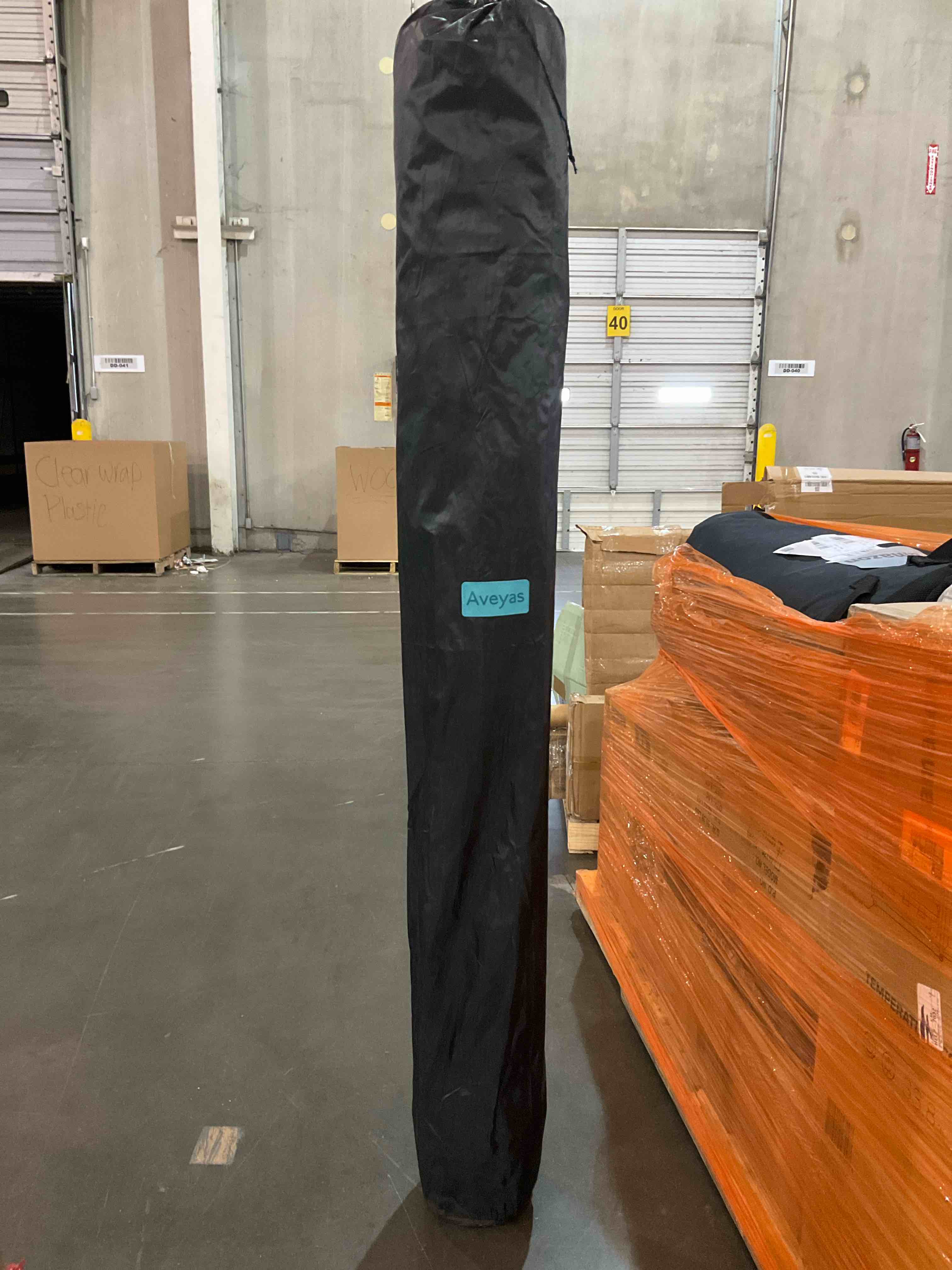 https://s3.amazonaws.com/lotting-images-prod/BargainHunt/BHL00101454_1711474268850.jpeg