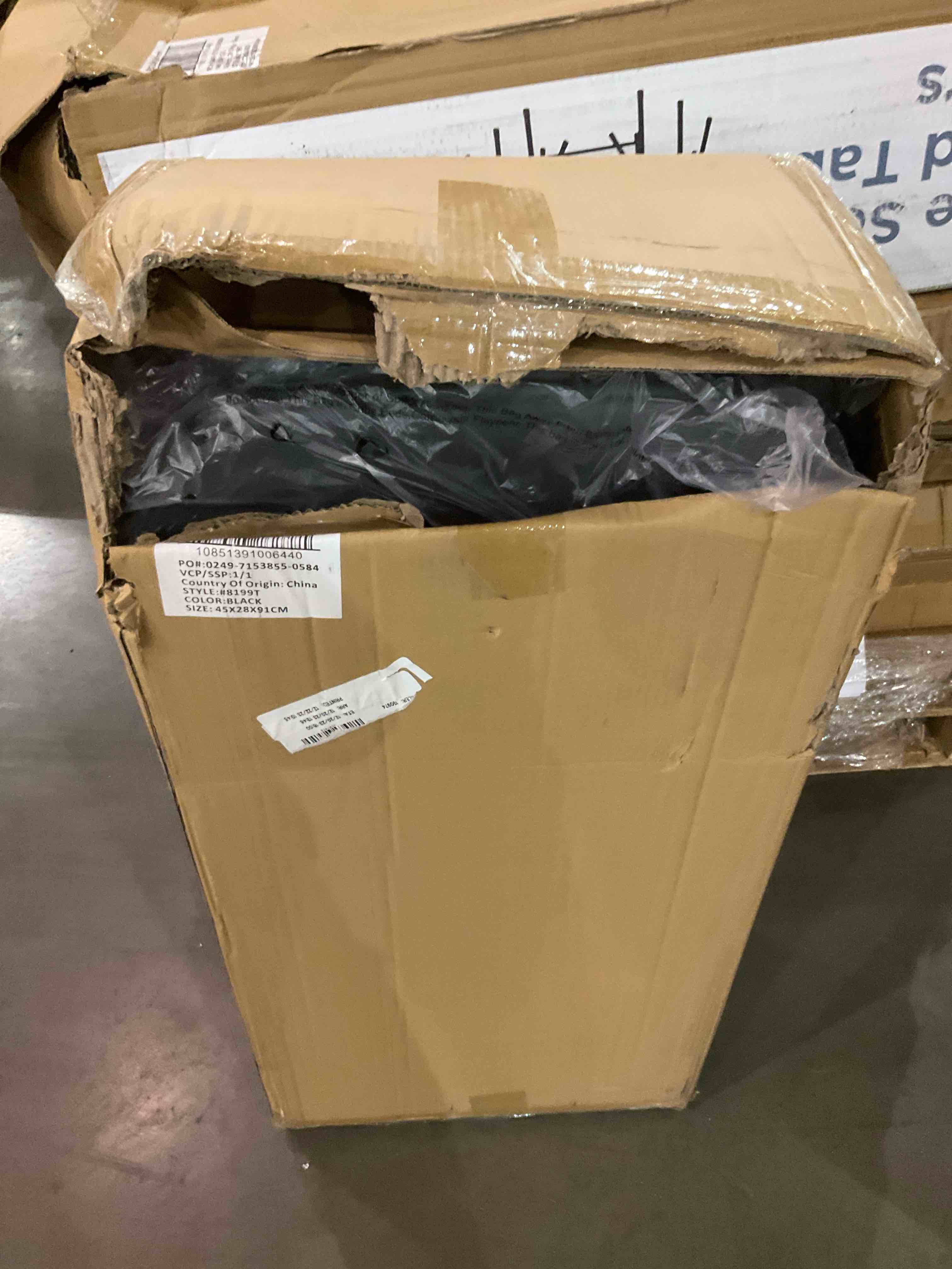 https://s3.amazonaws.com/lotting-images-prod/BargainHunt/BHL00101514_1707308957836.jpeg