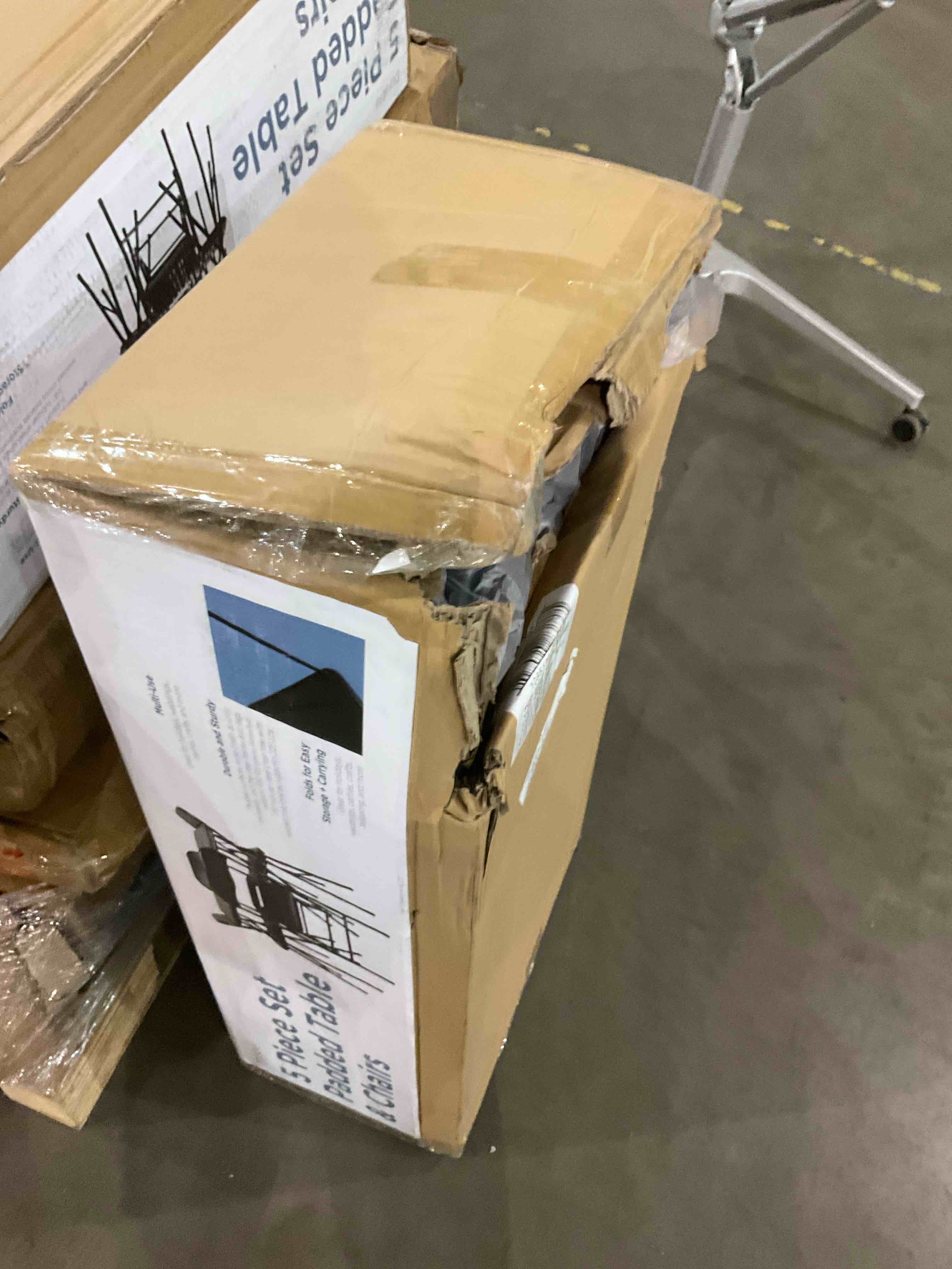 https://s3.amazonaws.com/lotting-images-prod/BargainHunt/BHL00101514_1707308962505.jpeg