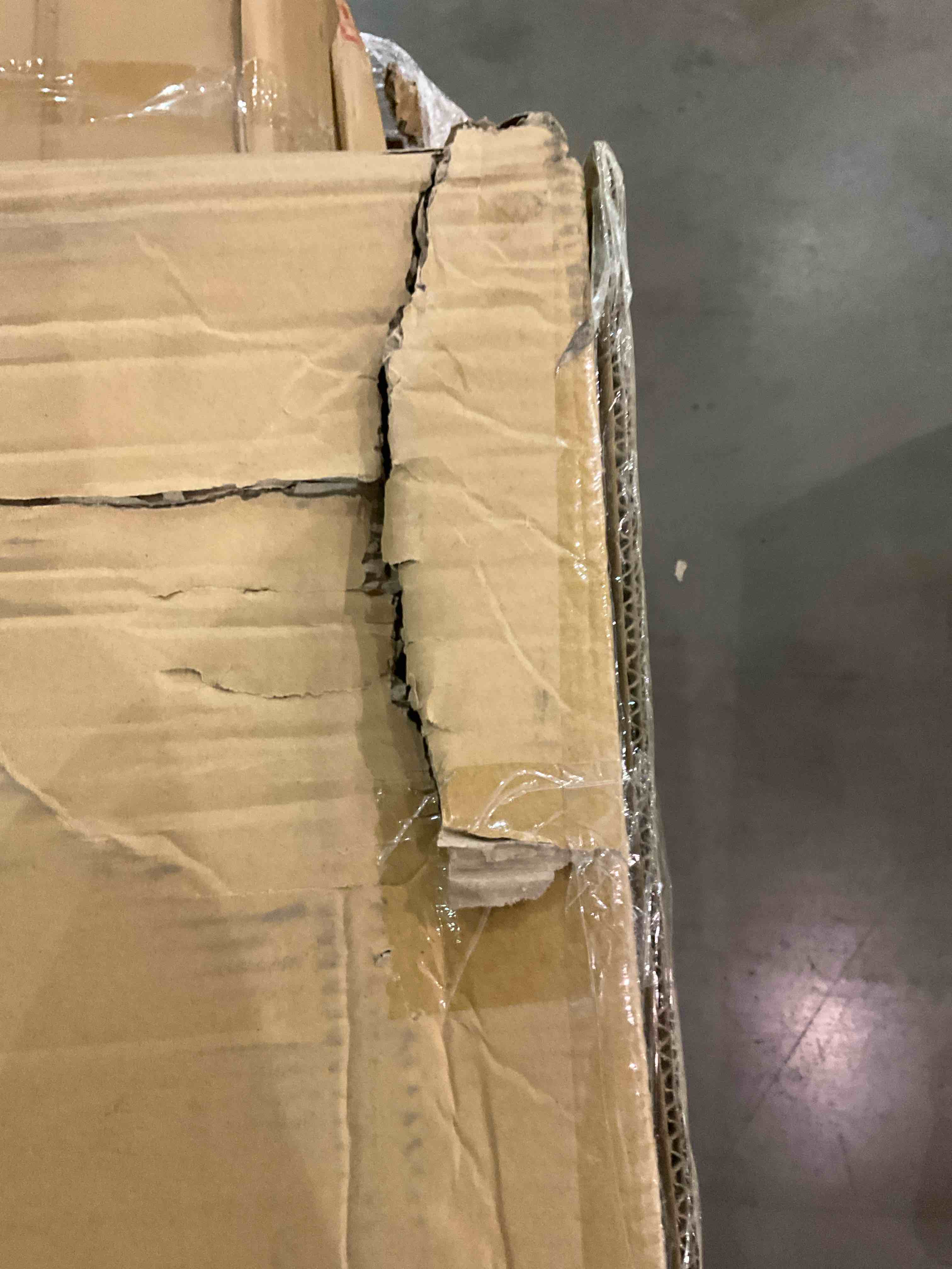 https://s3.amazonaws.com/lotting-images-prod/BargainHunt/BHL00101517_1707309361751.jpeg