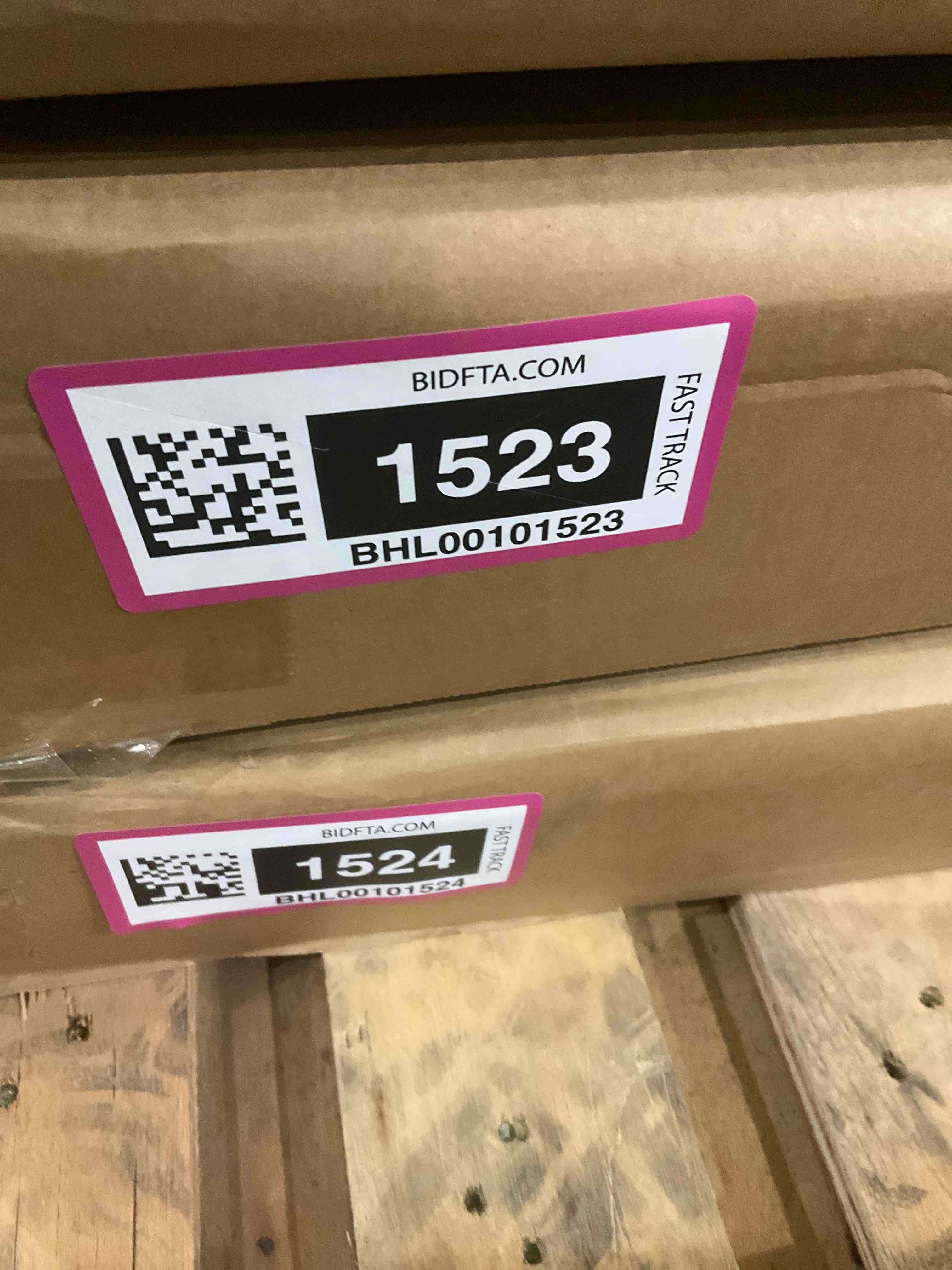 https://s3.amazonaws.com/lotting-images-prod/BargainHunt/BHL00101523_1707310248547.jpeg