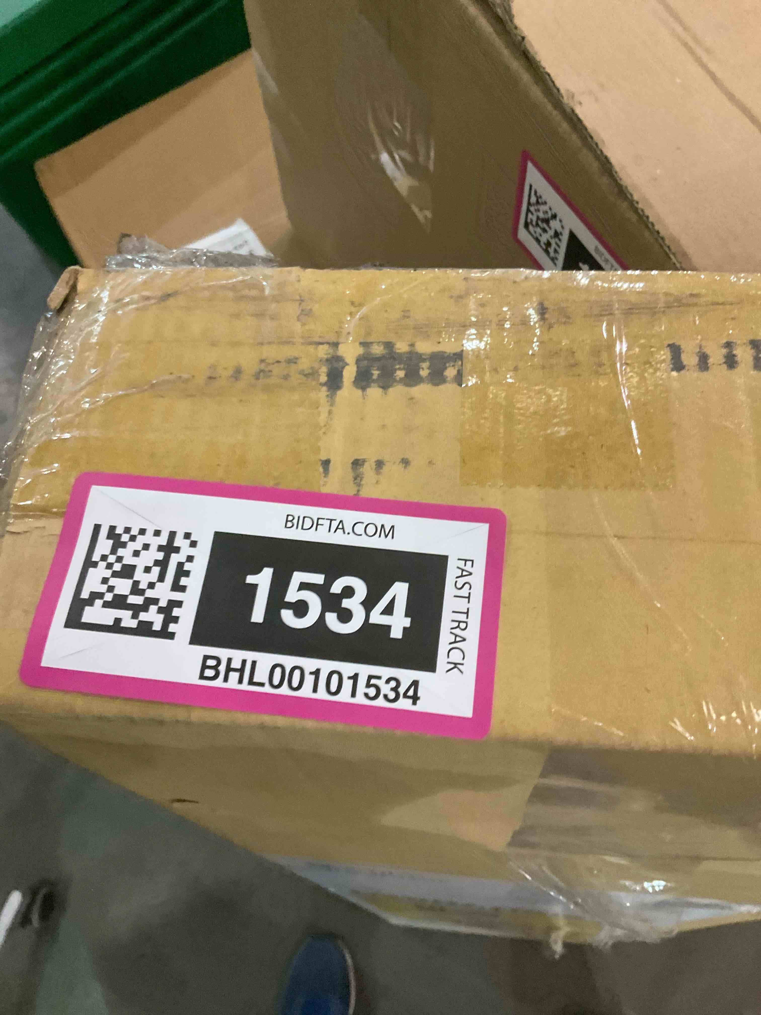 https://s3.amazonaws.com/lotting-images-prod/BargainHunt/BHL00101534_1707312871158.jpeg