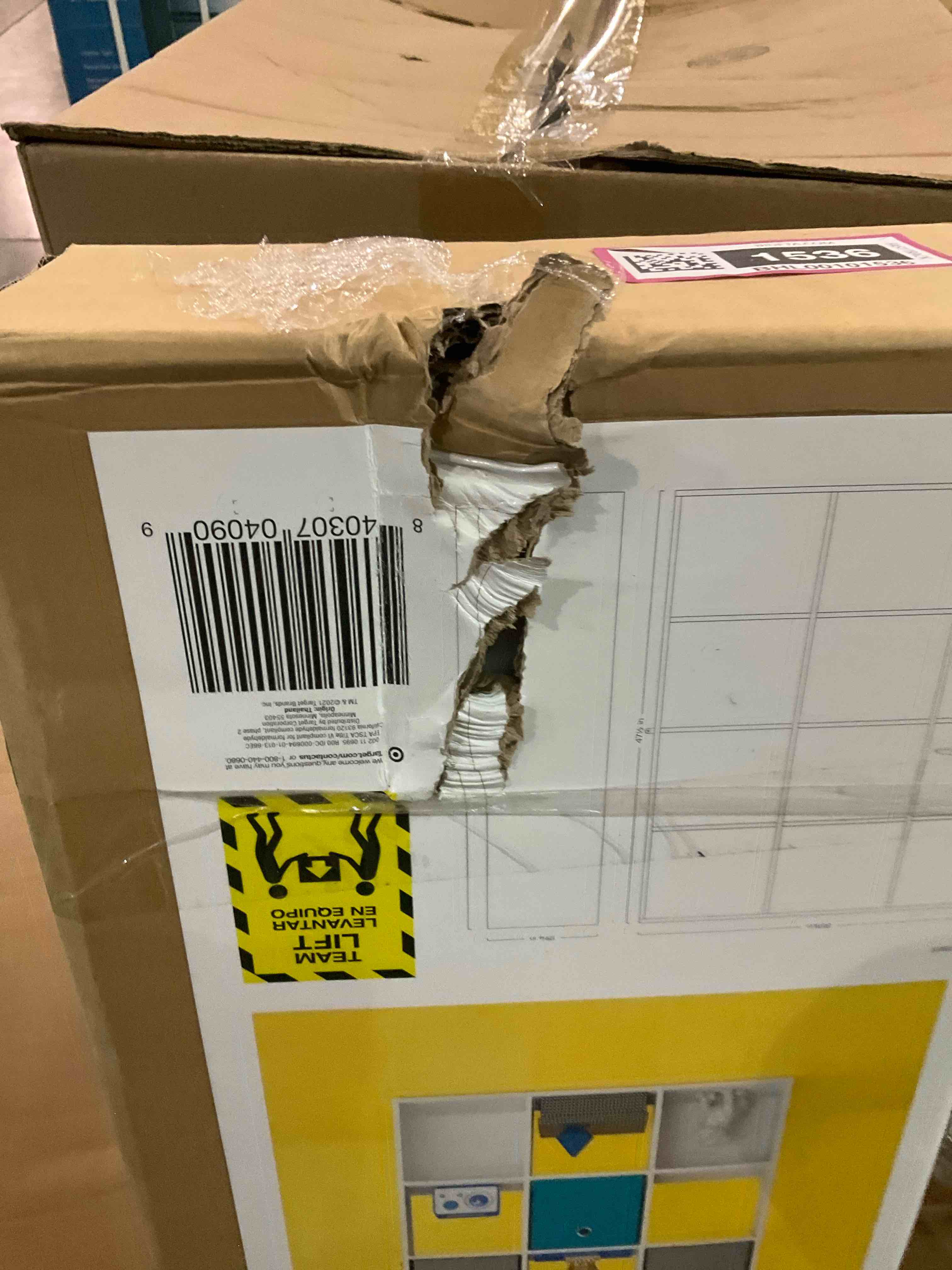 https://s3.amazonaws.com/lotting-images-prod/BargainHunt/BHL00101536_1707313137429.jpeg