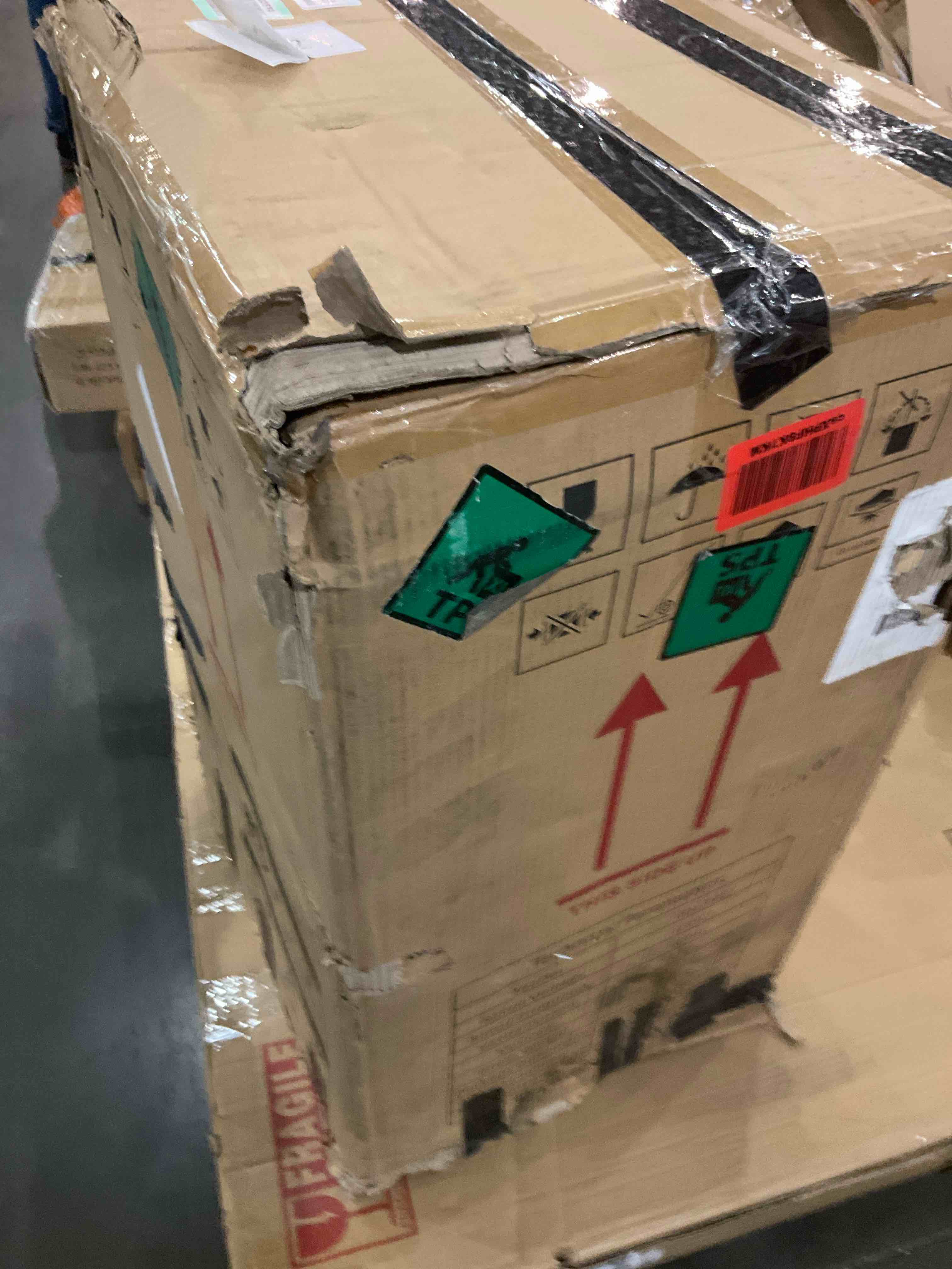 https://s3.amazonaws.com/lotting-images-prod/BargainHunt/BHL00101632_1707741404595.jpeg