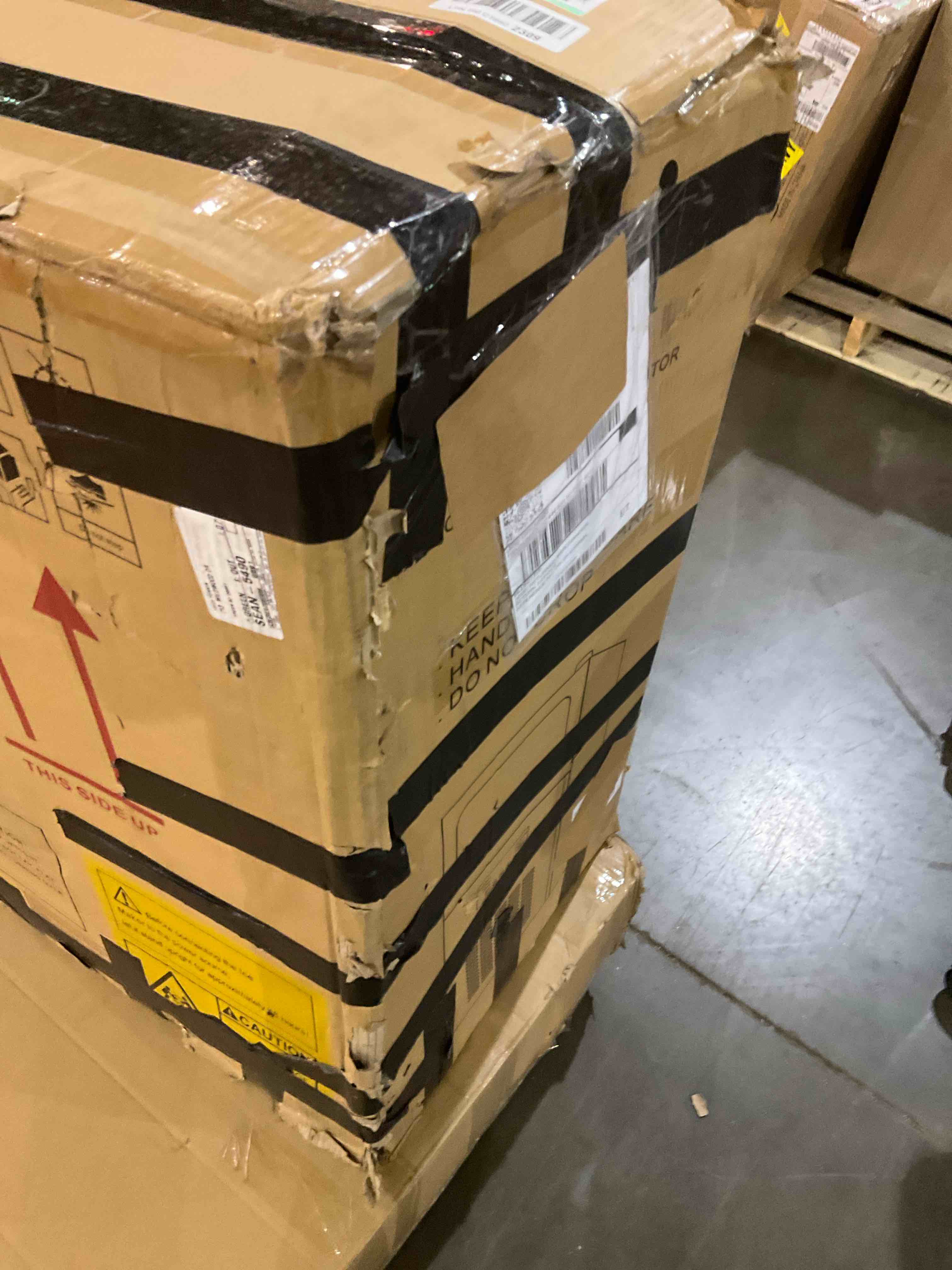 https://s3.amazonaws.com/lotting-images-prod/BargainHunt/BHL00101632_1707741419807.jpeg