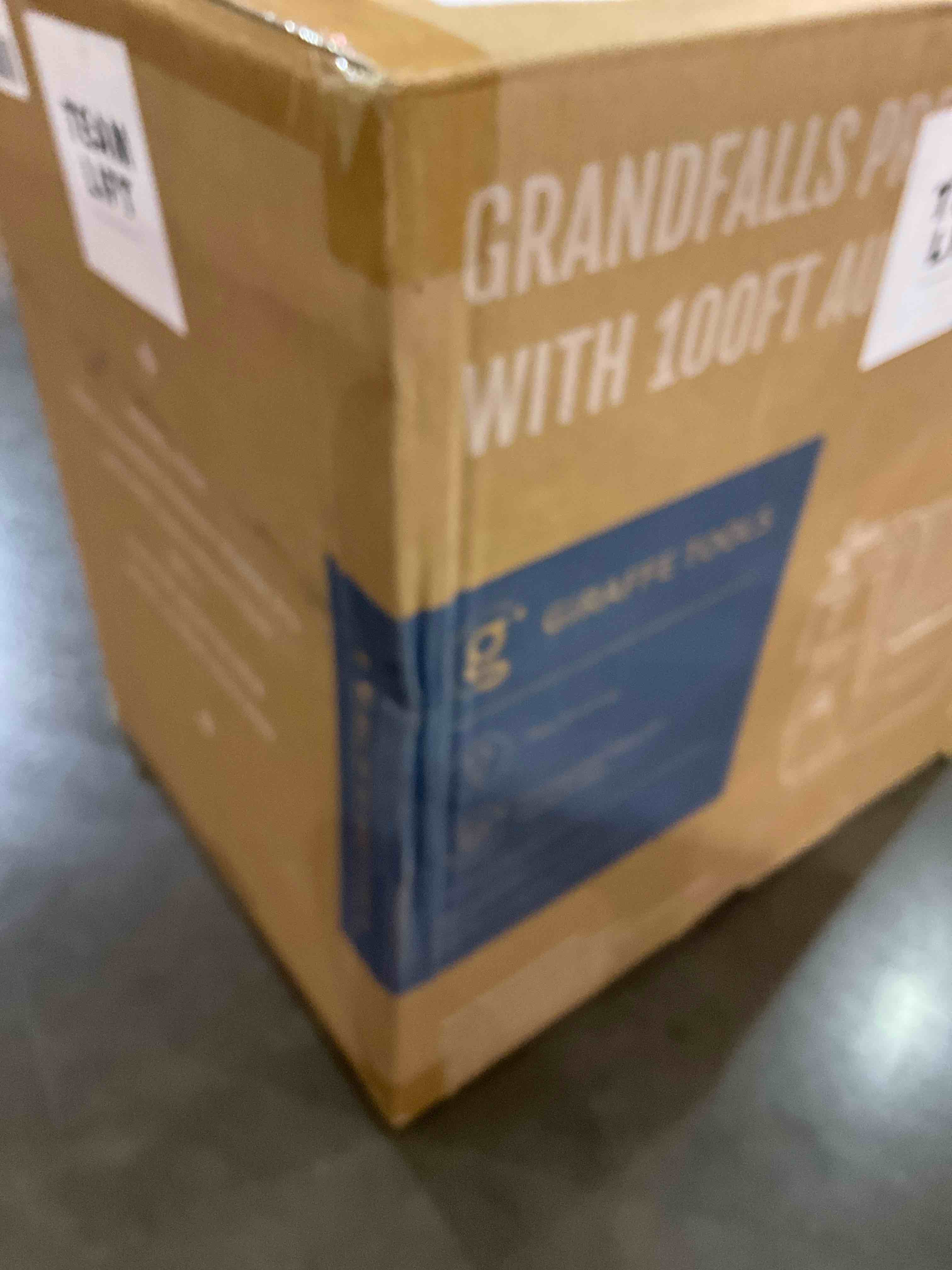 https://s3.amazonaws.com/lotting-images-prod/BargainHunt/BHL00101653_1707748727502.jpeg