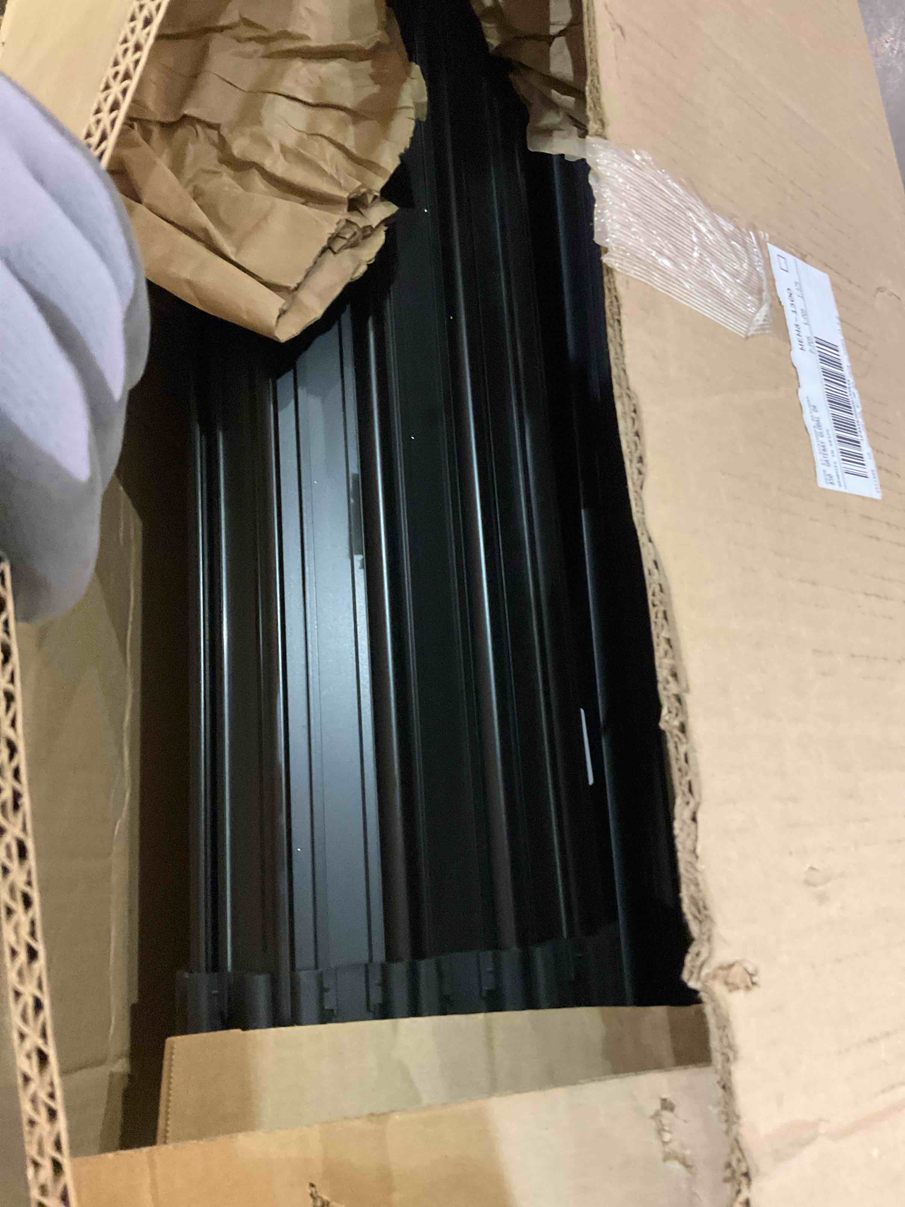 https://s3.amazonaws.com/lotting-images-prod/BargainHunt/BHL00101856_1708001907933.jpeg
