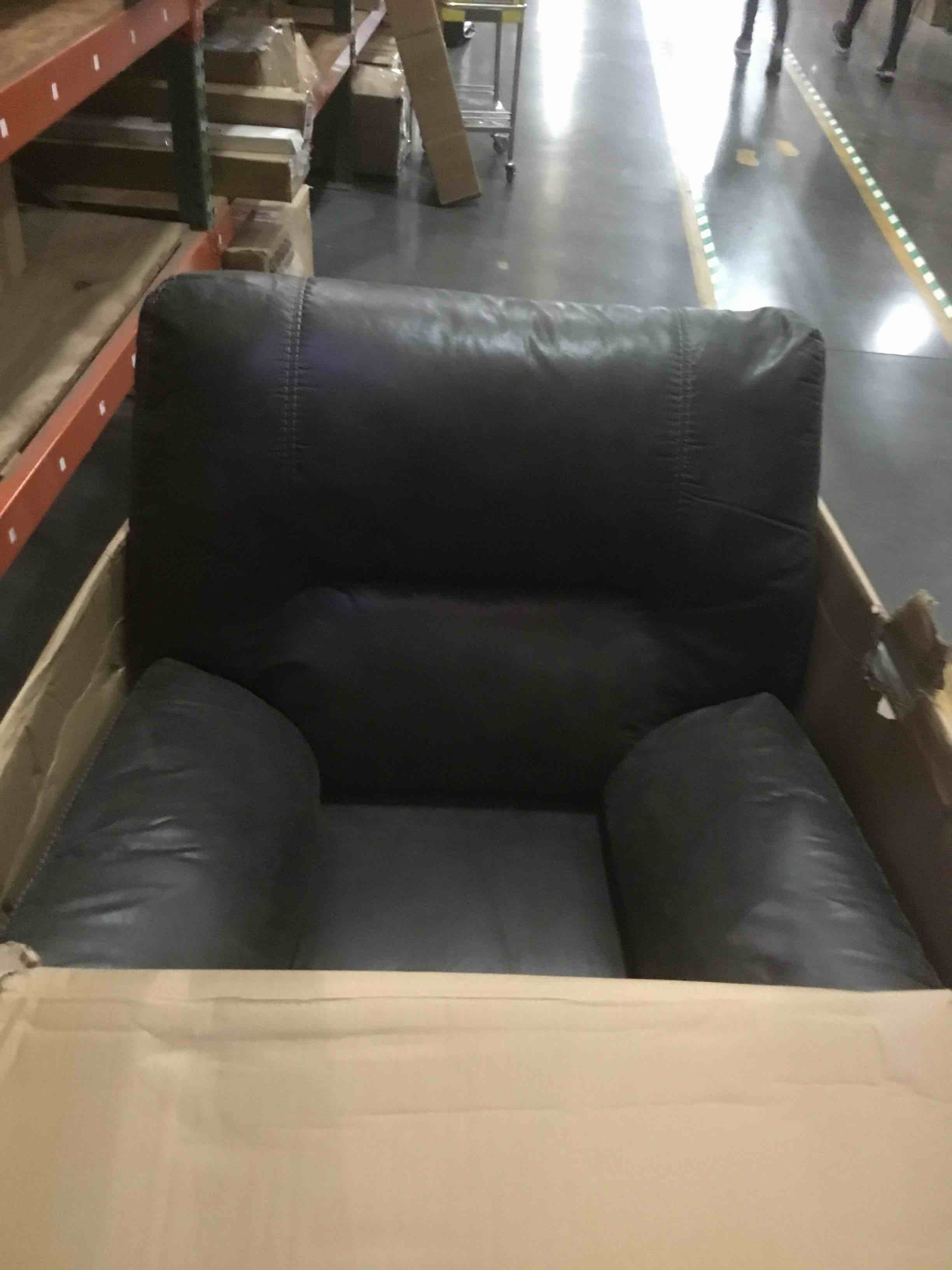 https://s3.amazonaws.com/lotting-images-prod/BargainHunt/BHL00102071_1709042765952.jpeg
