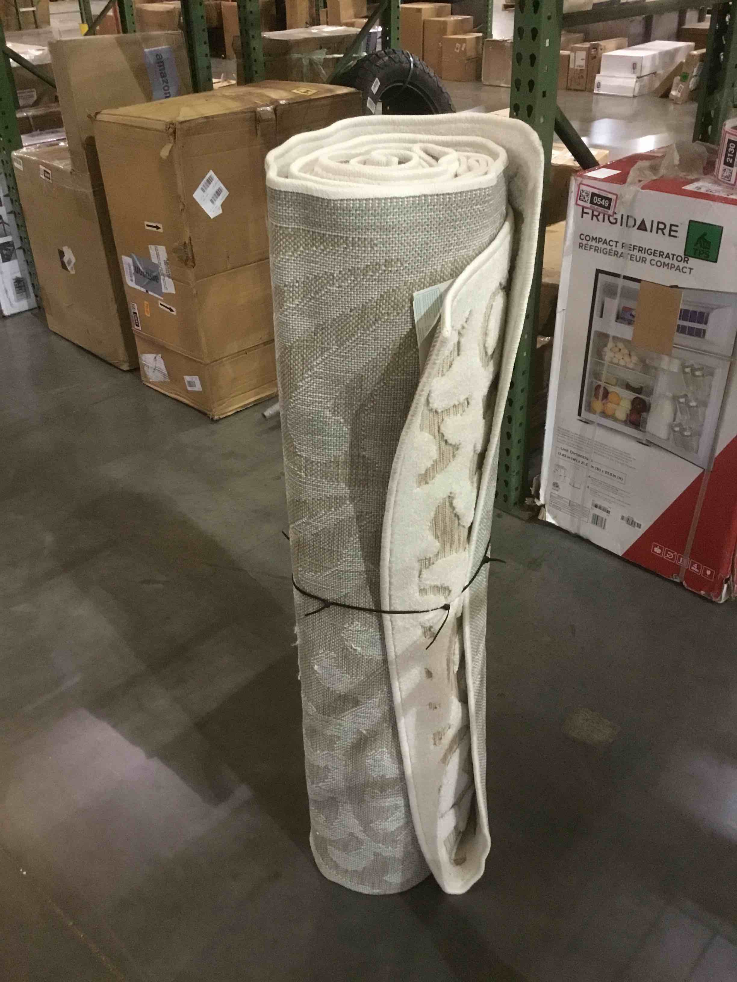 https://s3.amazonaws.com/lotting-images-prod/BargainHunt/BHL00102128_1709654627353.jpeg