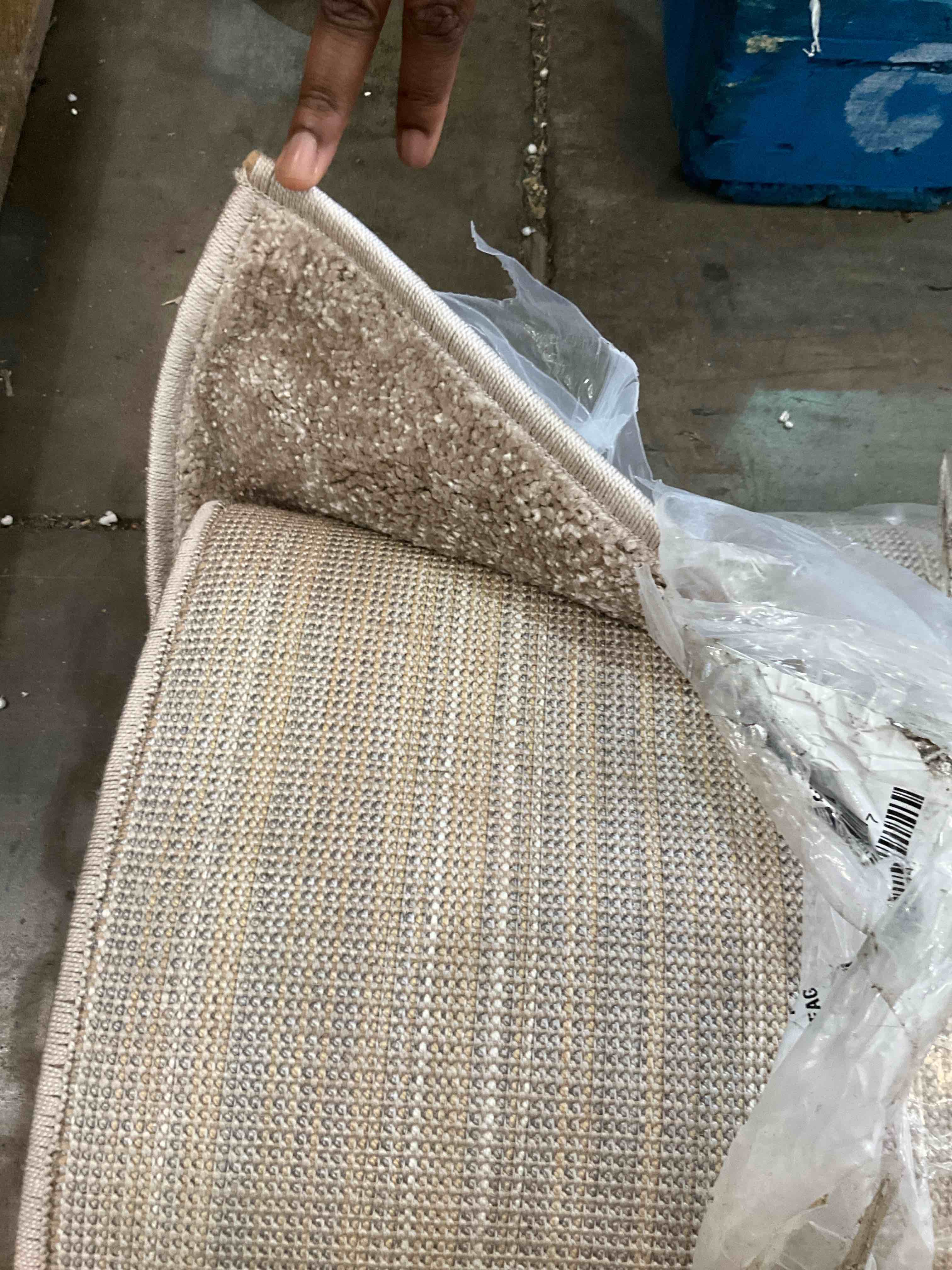 Loloi II Teagan Collection TEA-03 Ivory / Sand, Traditional 7'-11" x 10'-6" Area Rug, Rectangular