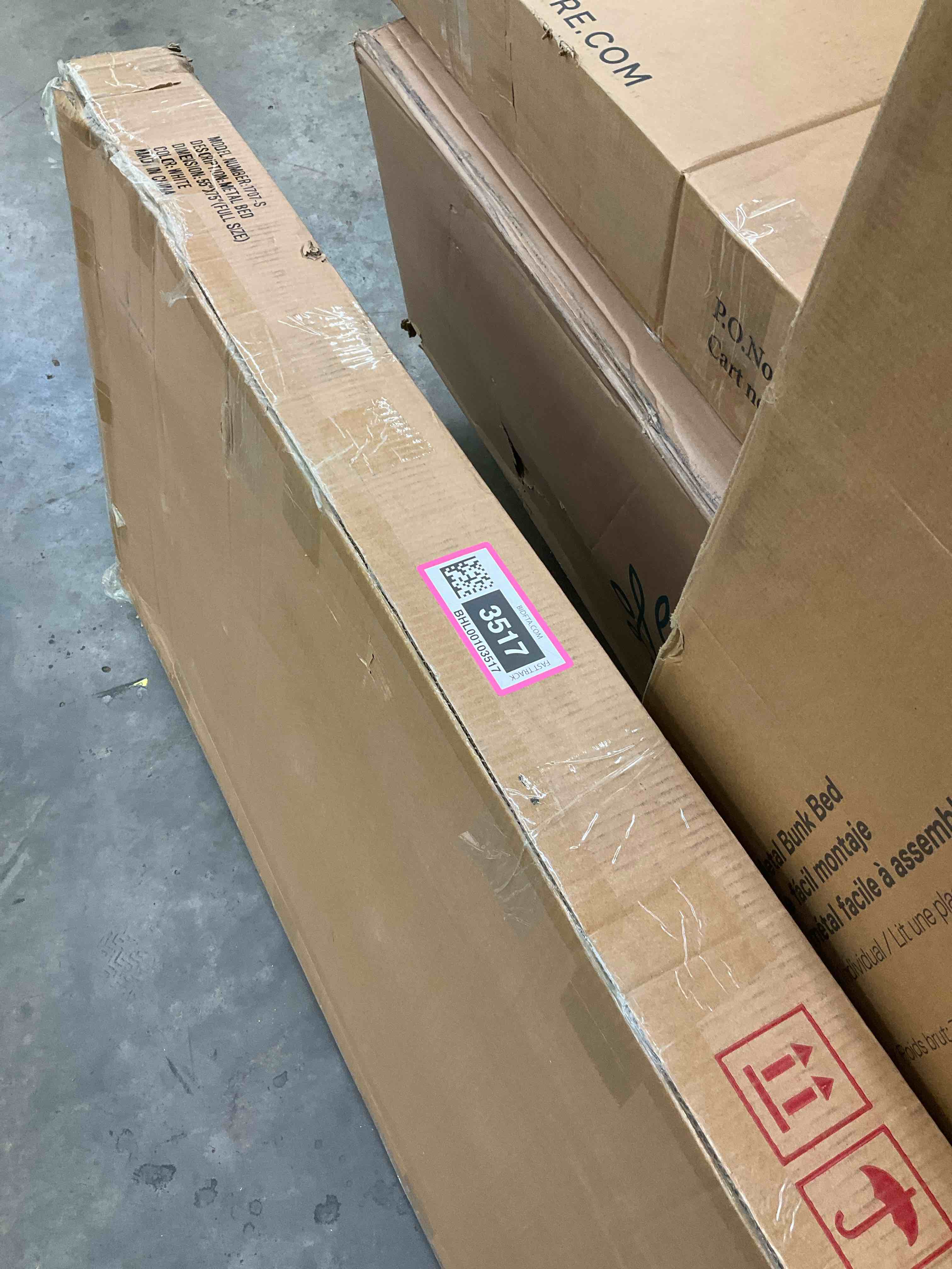 https://s3.amazonaws.com/lotting-images-prod/BargainHunt/BHL00103517_1713887563248.jpeg