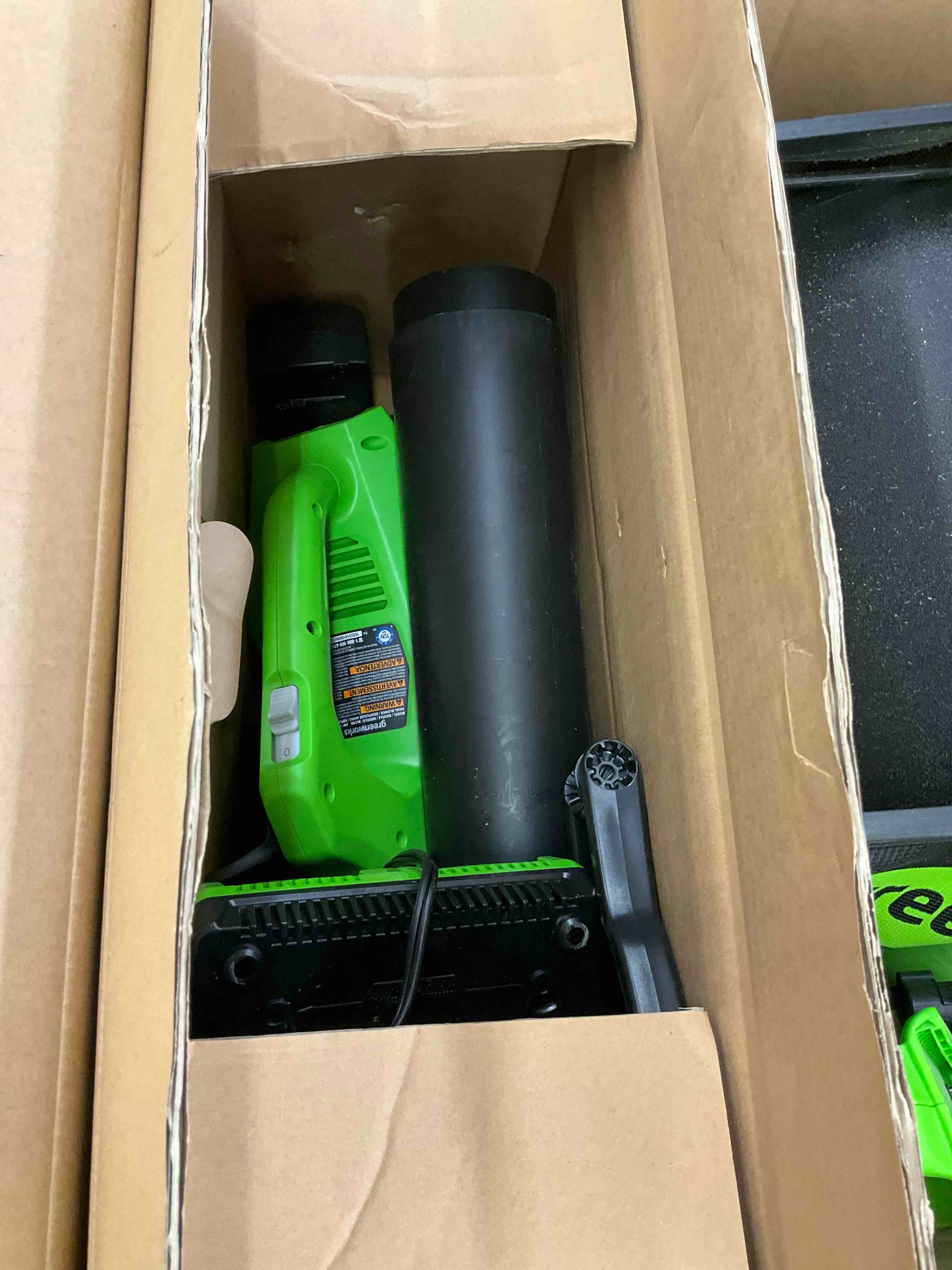 https://s3.amazonaws.com/lotting-images-prod/BargainHunt/BHL00103978_1718131283997.jpeg