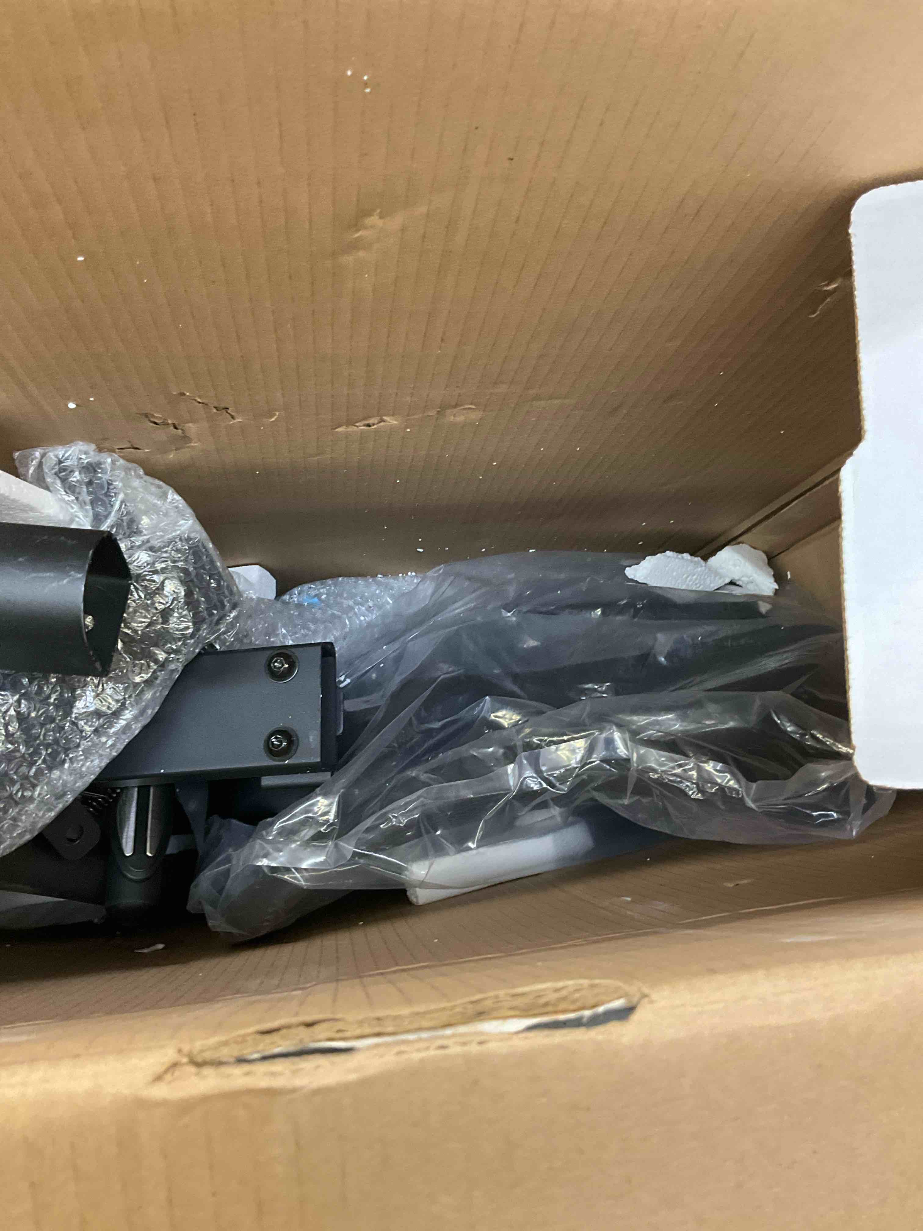https://s3.amazonaws.com/lotting-images-prod/BargainHunt/BHL00103995_1718137716739.jpeg