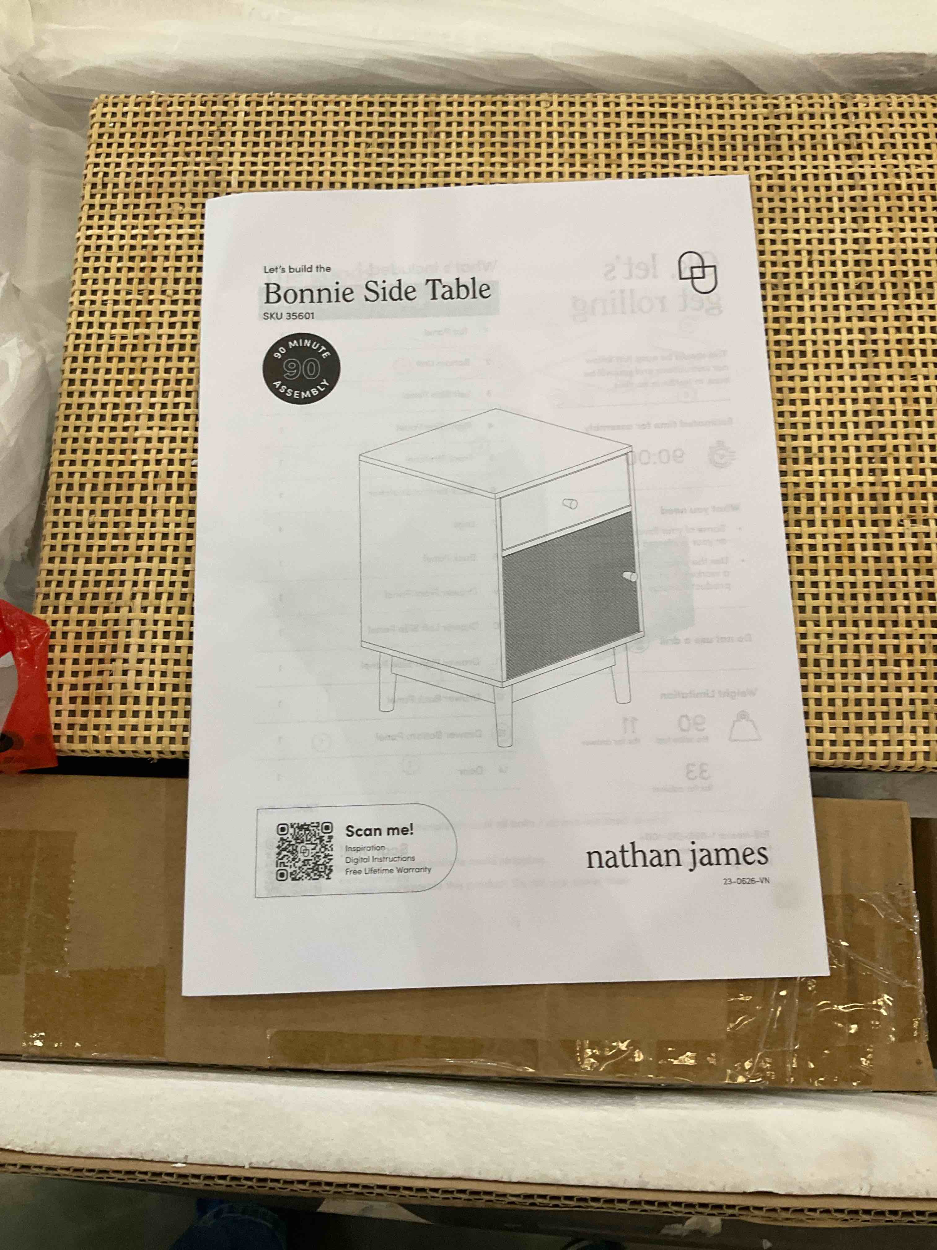 https://s3.amazonaws.com/lotting-images-prod/BargainHunt/BHL00104045_1709220952794.jpeg