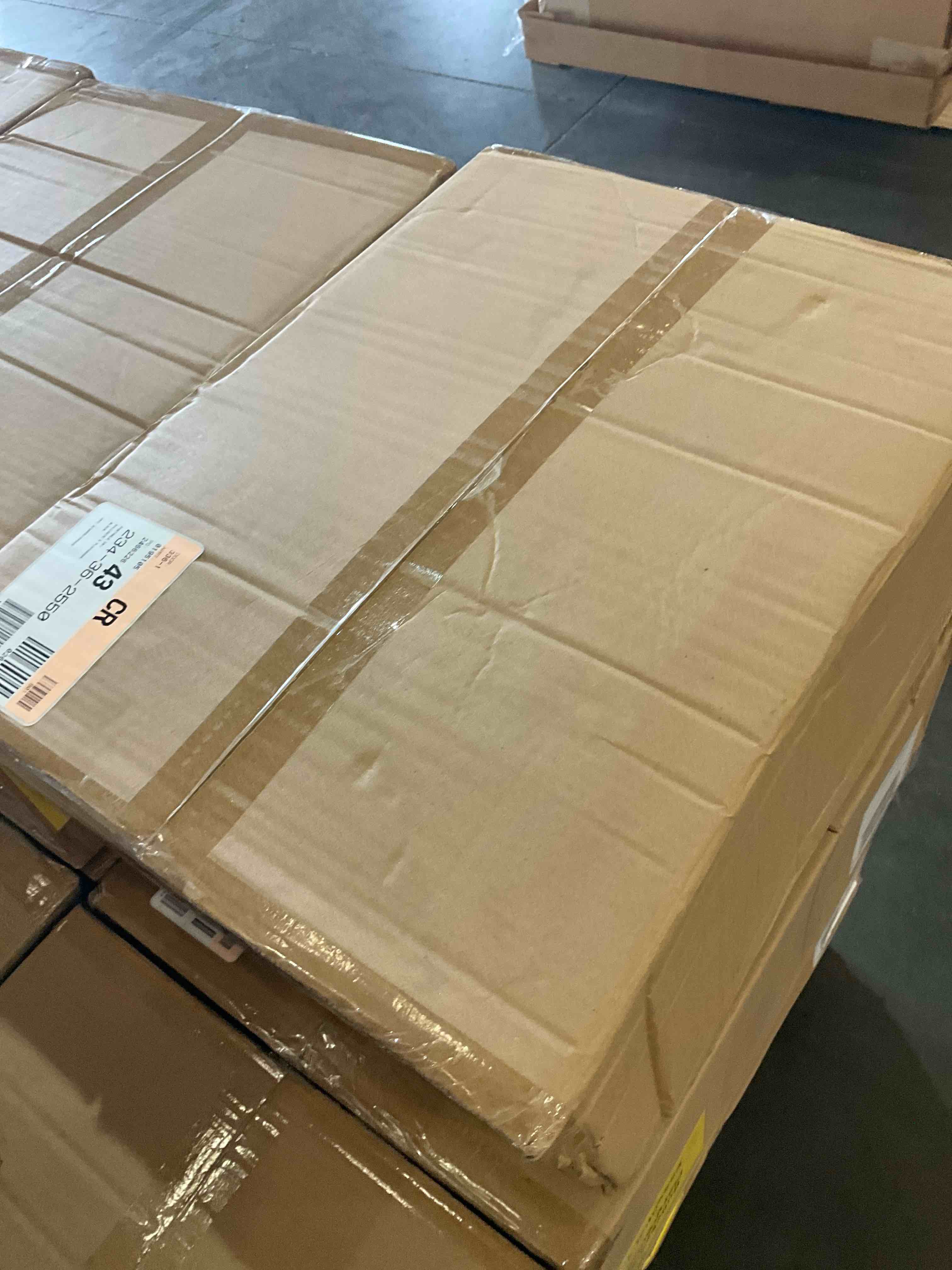 https://s3.amazonaws.com/lotting-images-prod/BargainHunt/BHL00104401_1715792756324.jpeg