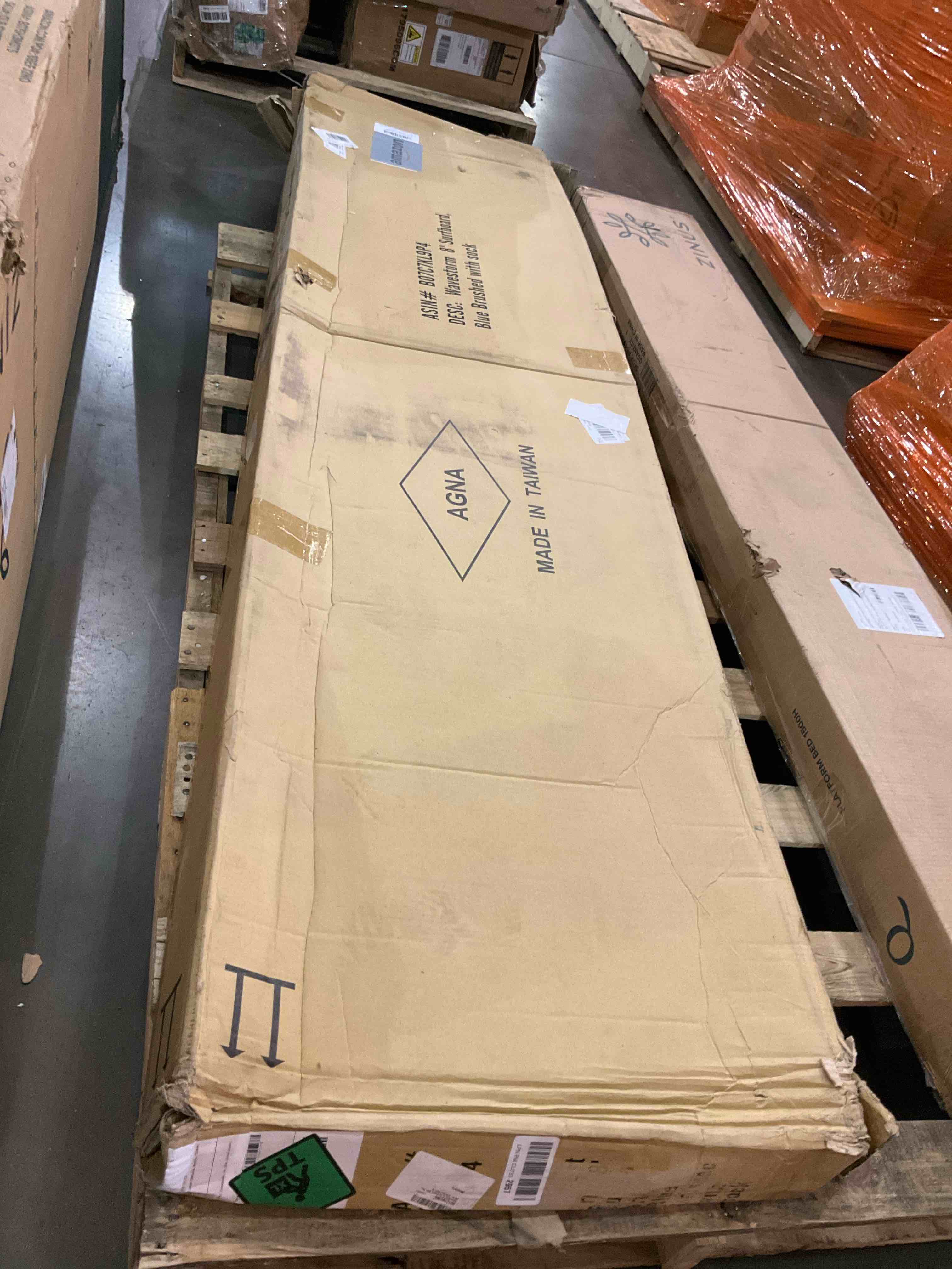 https://s3.amazonaws.com/lotting-images-prod/BargainHunt/BHL00104602_1707142846099.jpeg