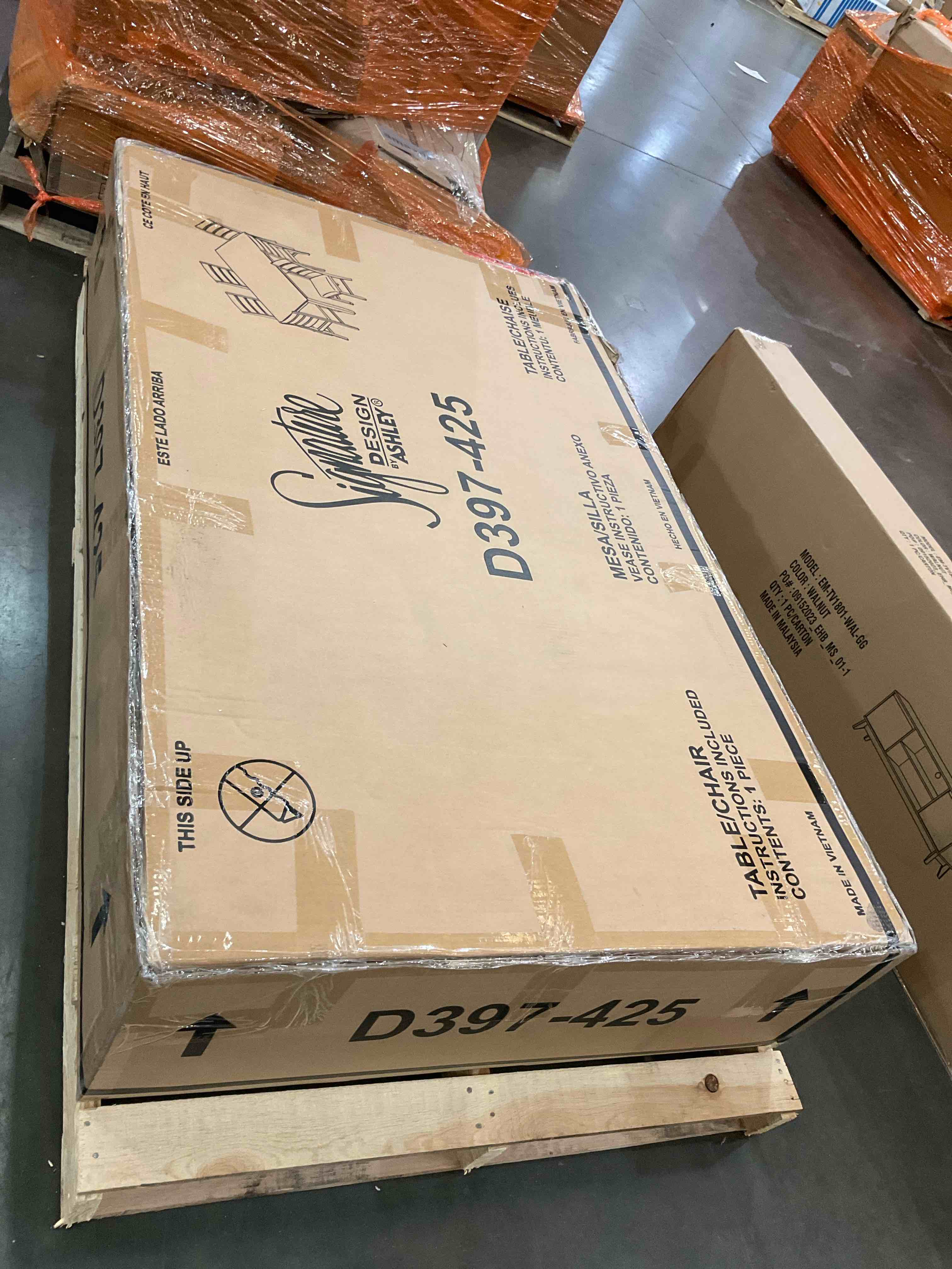 https://s3.amazonaws.com/lotting-images-prod/BargainHunt/BHL00104678_1707244213460.jpeg