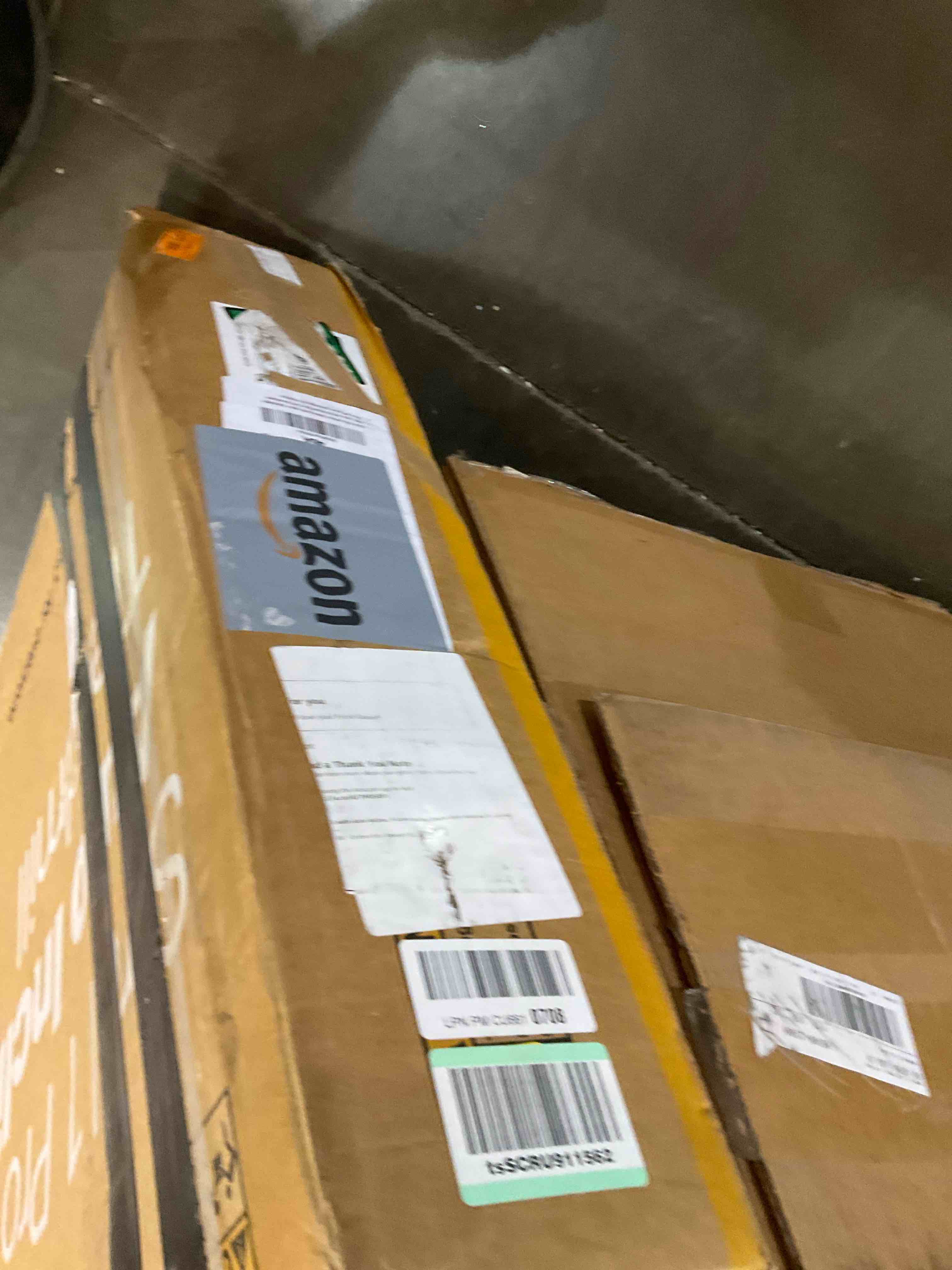 https://s3.amazonaws.com/lotting-images-prod/BargainHunt/BHL00104875_1707921358070.jpeg