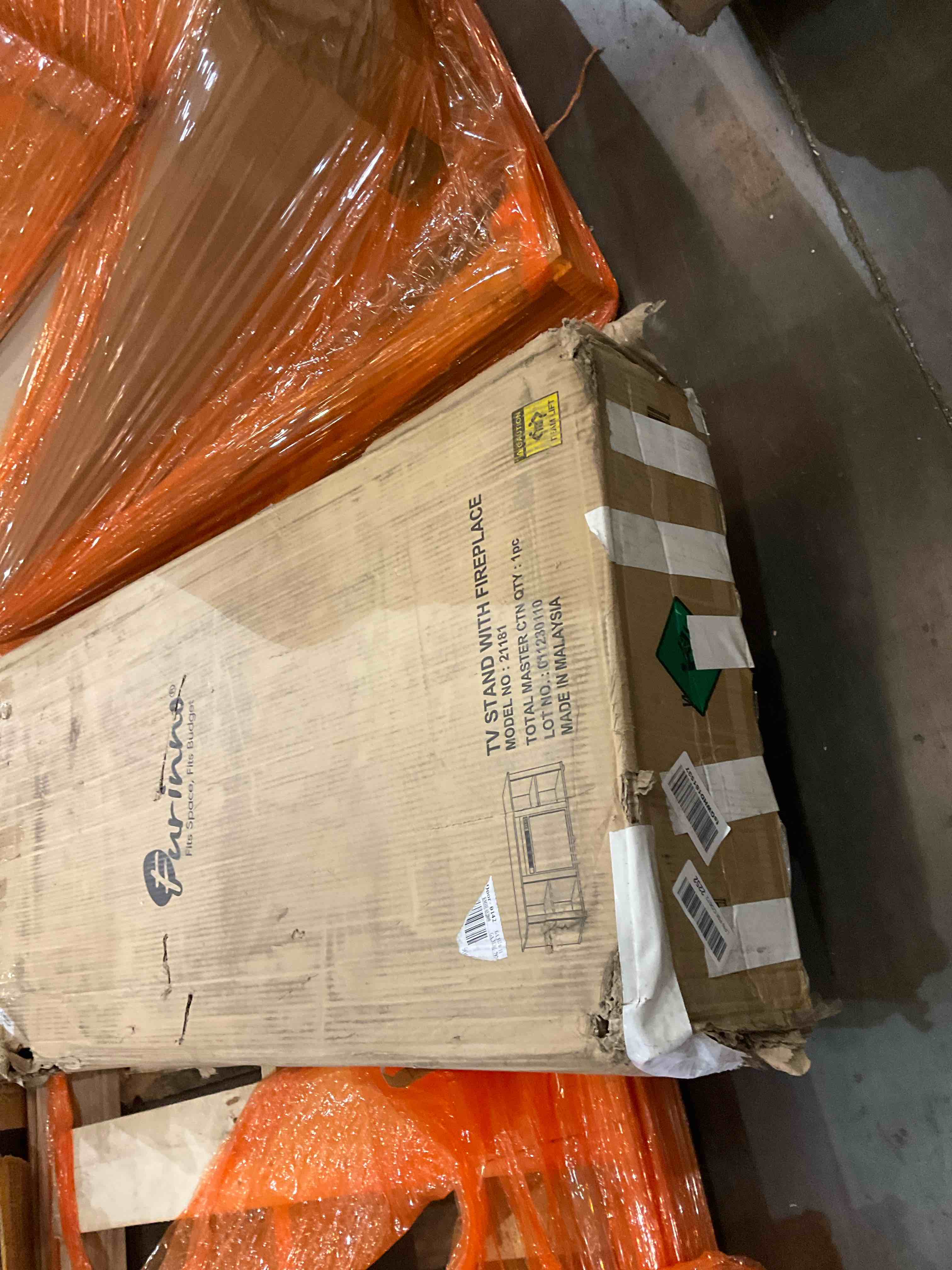 https://s3.amazonaws.com/lotting-images-prod/BargainHunt/BHL00104881_1707922950235.jpeg