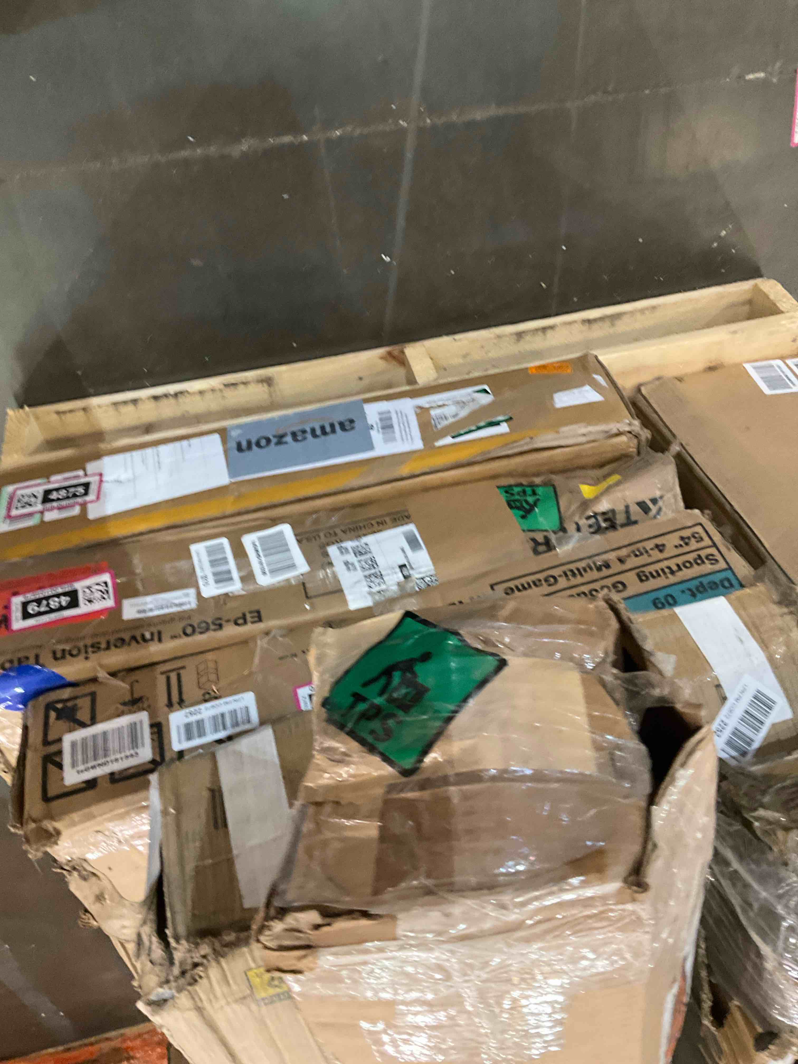 https://s3.amazonaws.com/lotting-images-prod/BargainHunt/BHL00104884_1707924482681.jpeg
