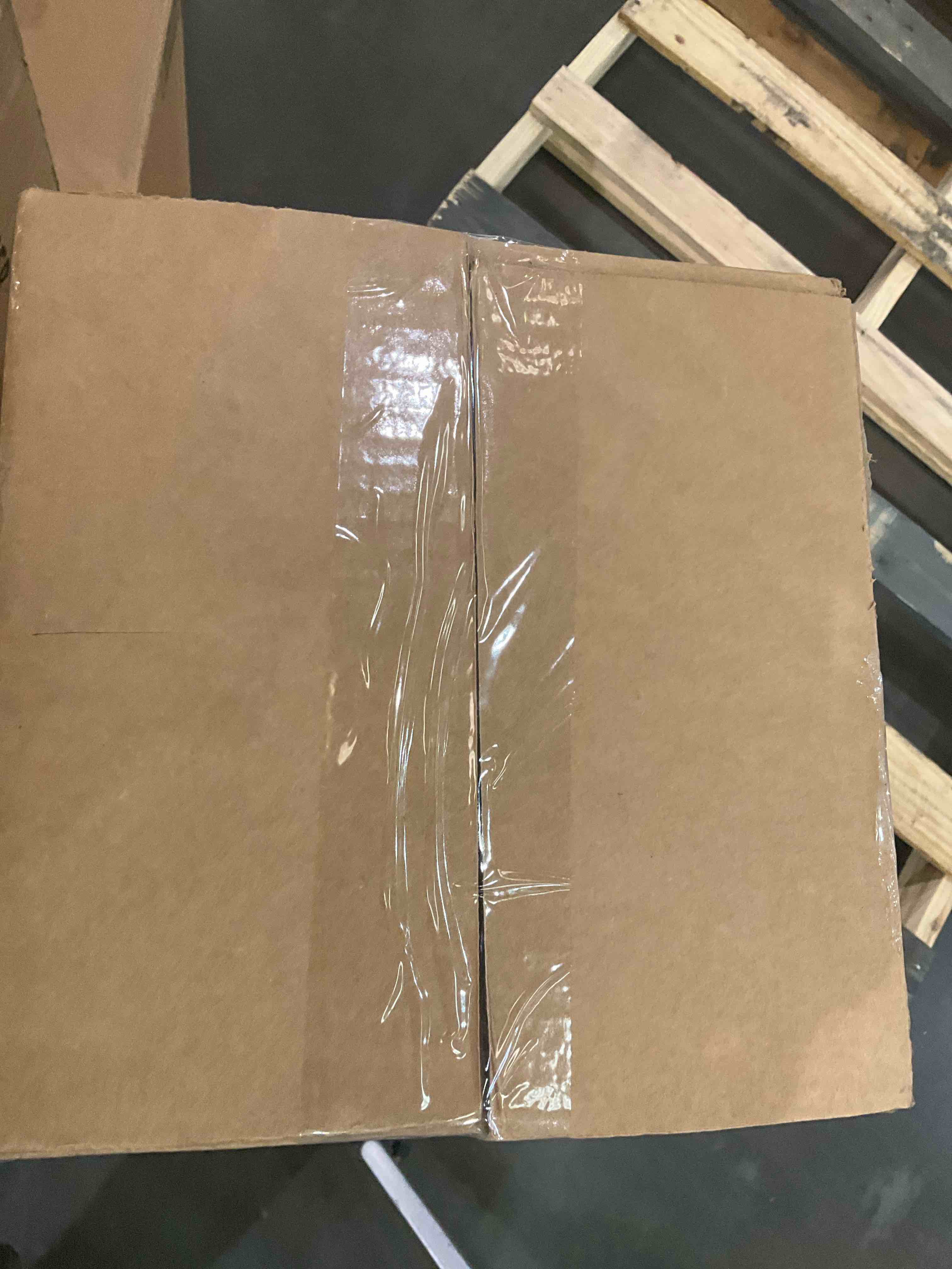 https://s3.amazonaws.com/lotting-images-prod/BargainHunt/BHL00104978_1708106356397.jpeg