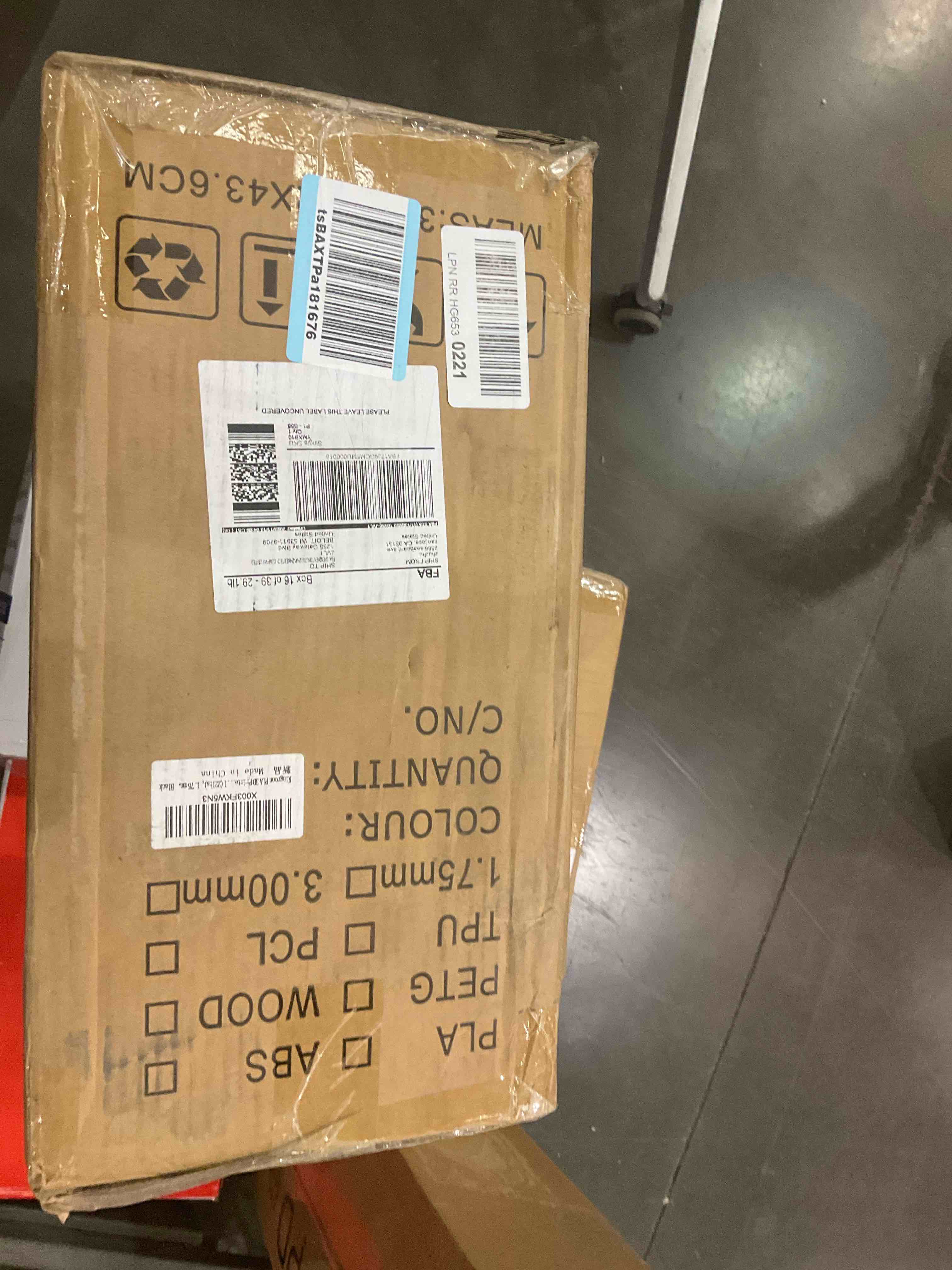 https://s3.amazonaws.com/lotting-images-prod/BargainHunt/BHL00104996_1708108943017.jpeg
