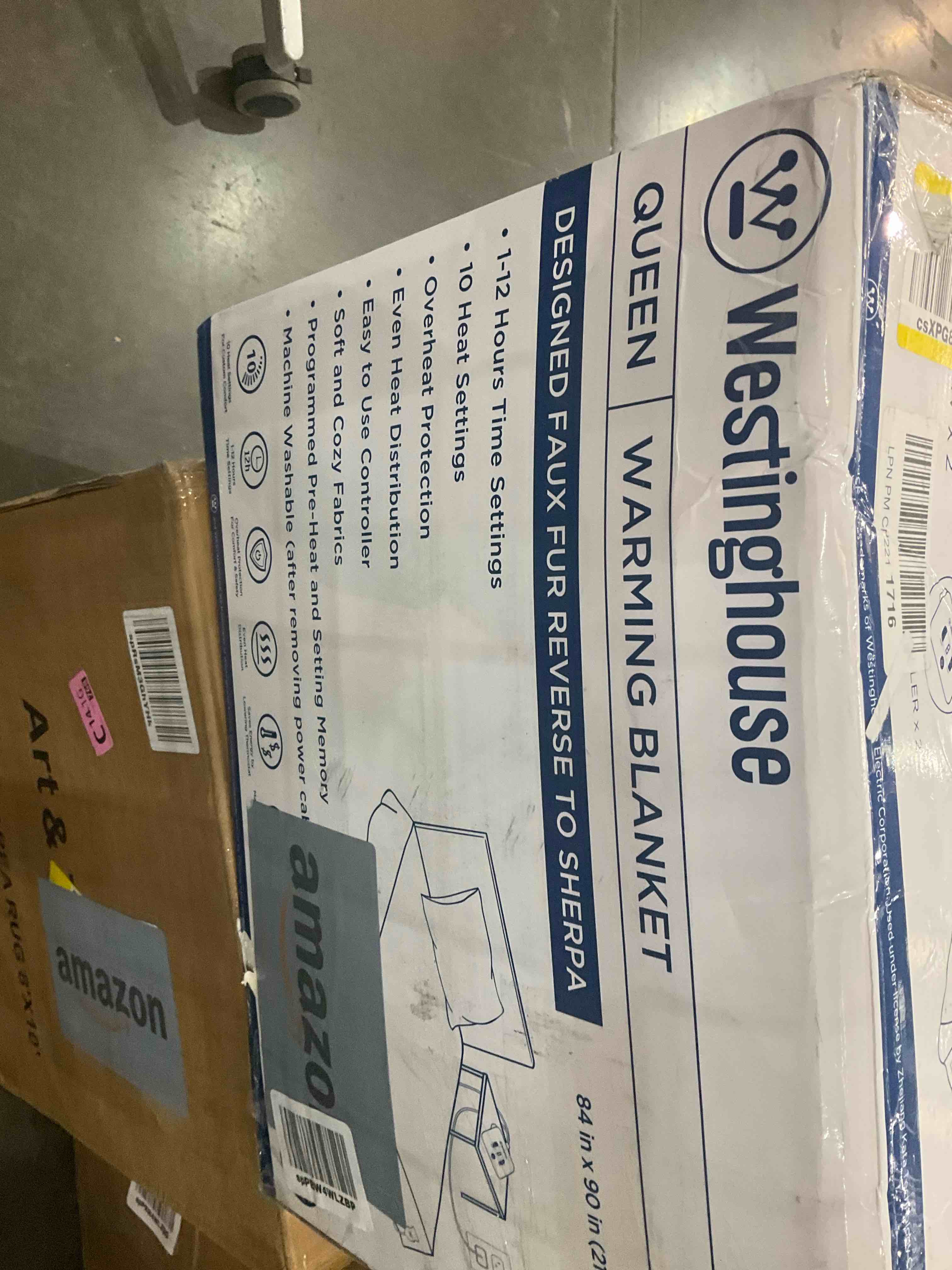 https://s3.amazonaws.com/lotting-images-prod/BargainHunt/BHL00104998_1708109077976.jpeg