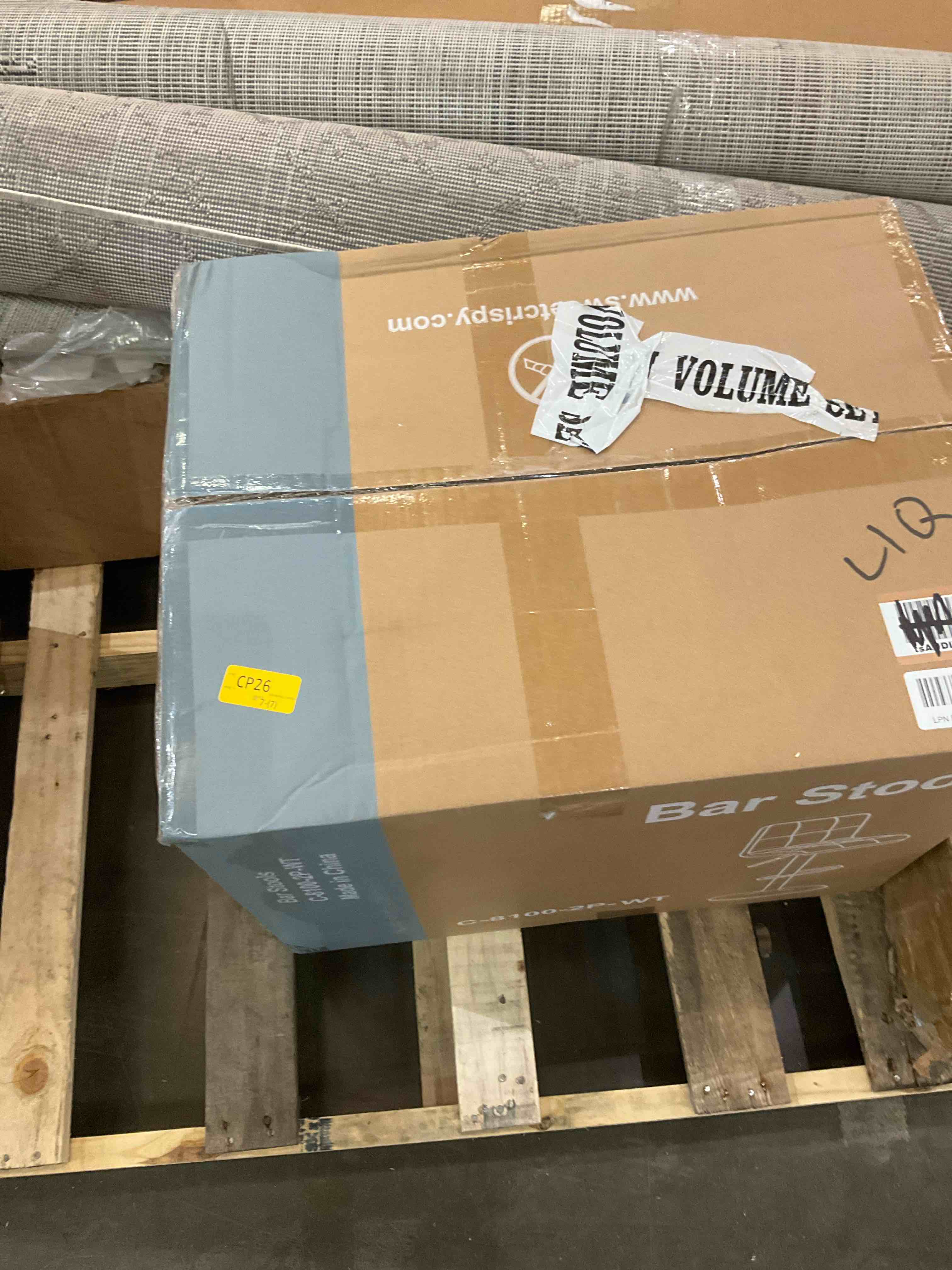 https://s3.amazonaws.com/lotting-images-prod/BargainHunt/BHL00105039_1711722664244.jpeg