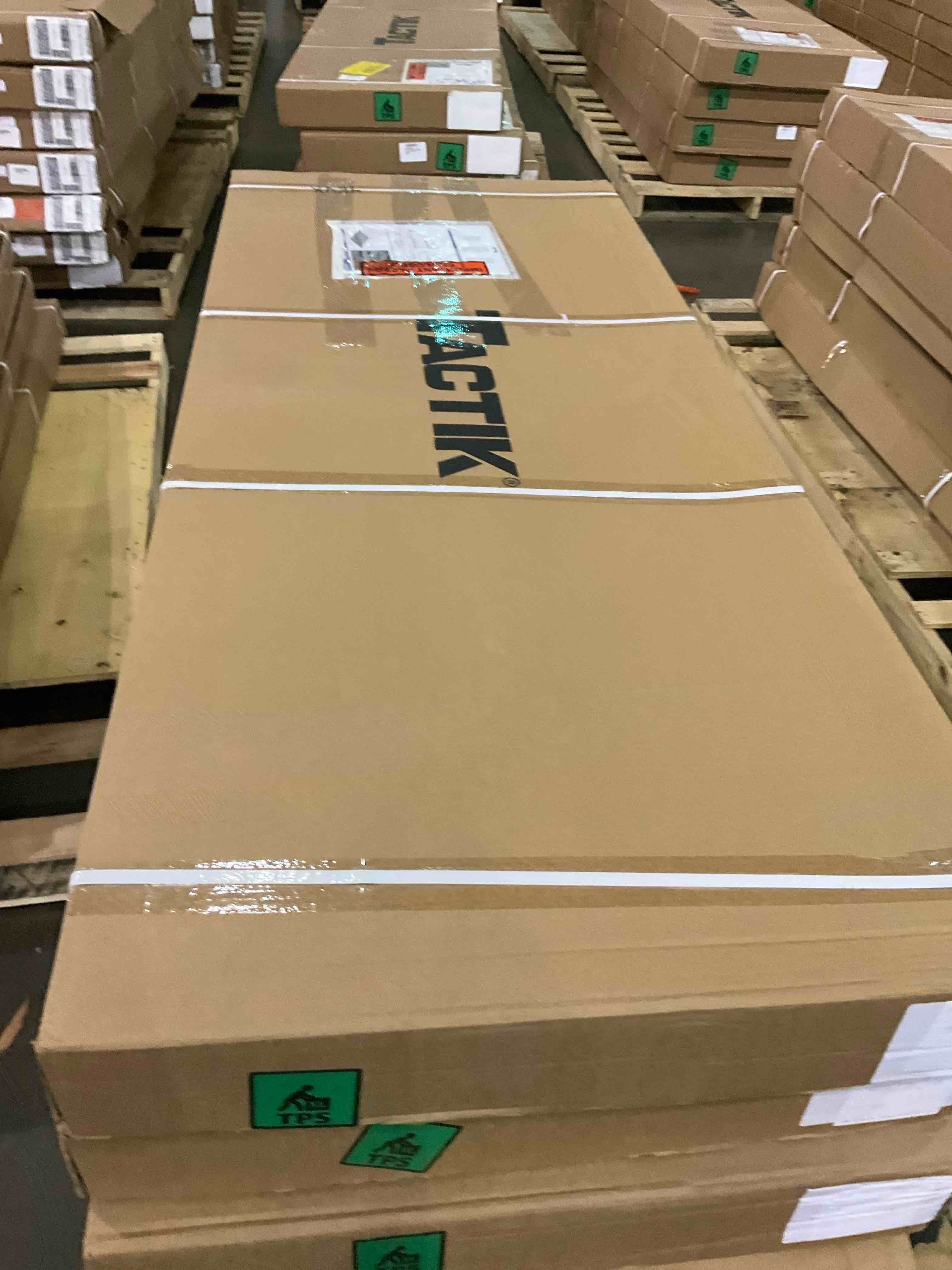 https://s3.amazonaws.com/lotting-images-prod/BargainHunt/BHL00105147_1712077806008.jpeg