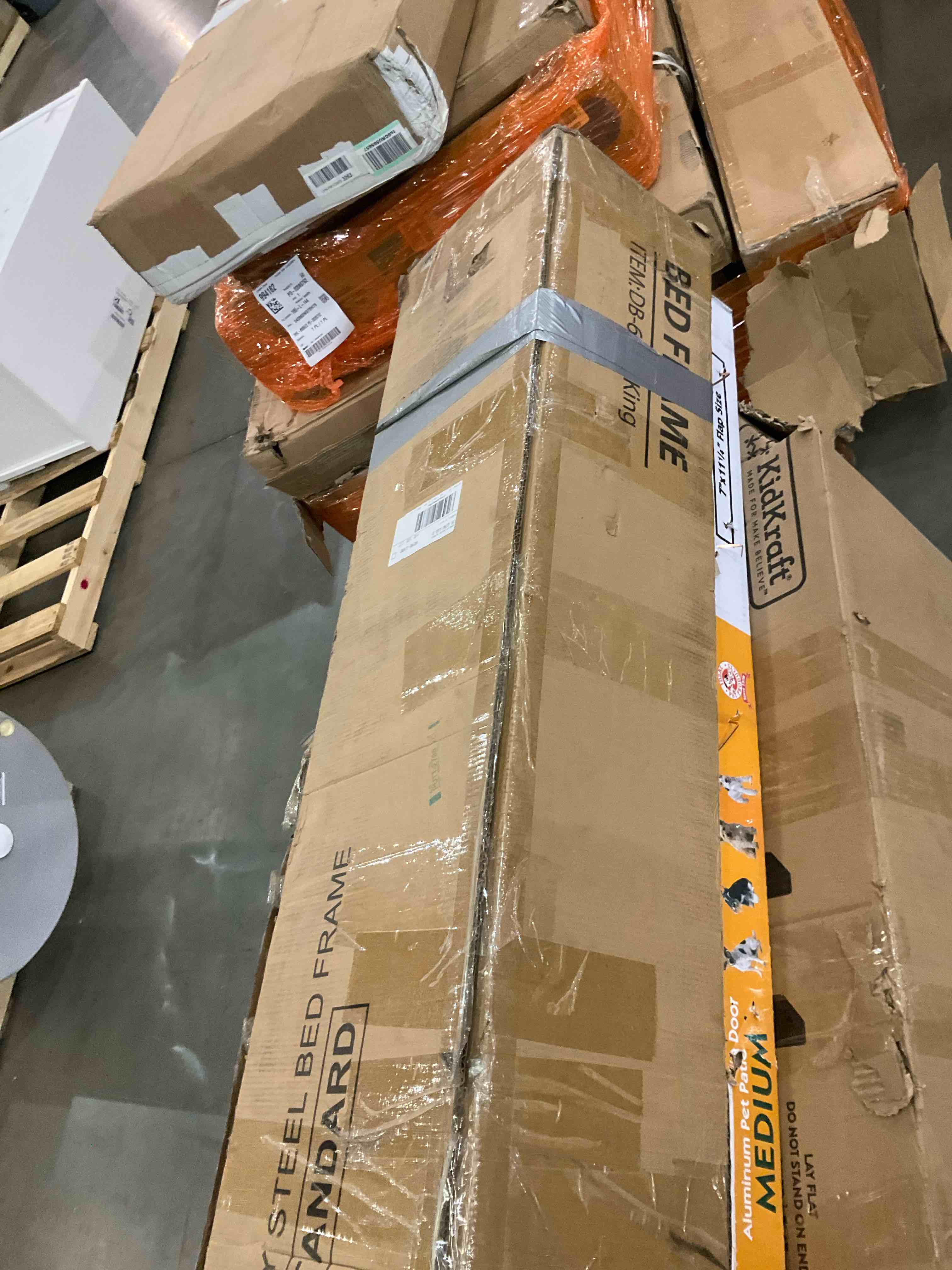 https://s3.amazonaws.com/lotting-images-prod/BargainHunt/BHL00105184_1712245258936.jpeg