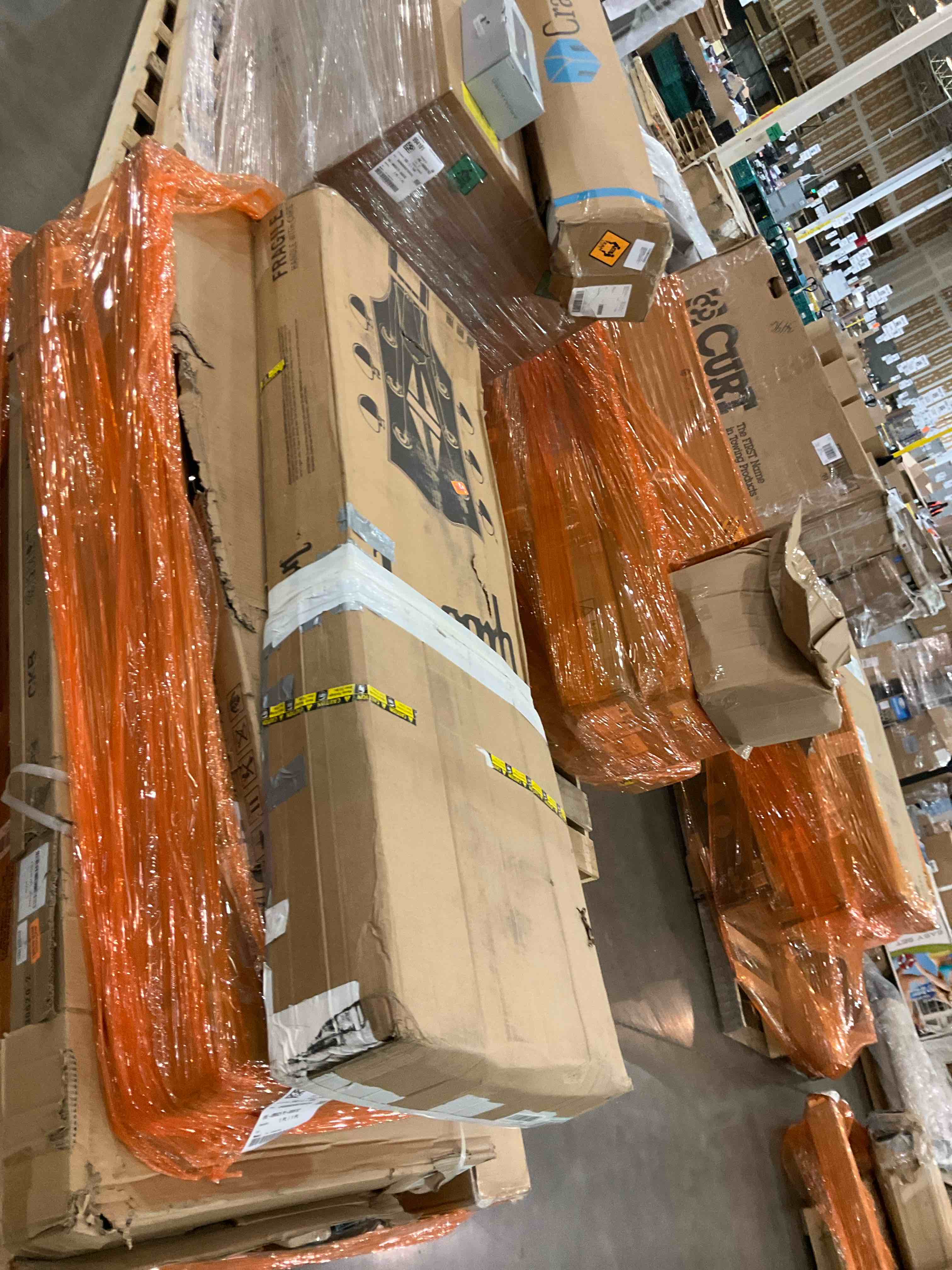 https://s3.amazonaws.com/lotting-images-prod/BargainHunt/BHL00105189_1712249207260.jpeg