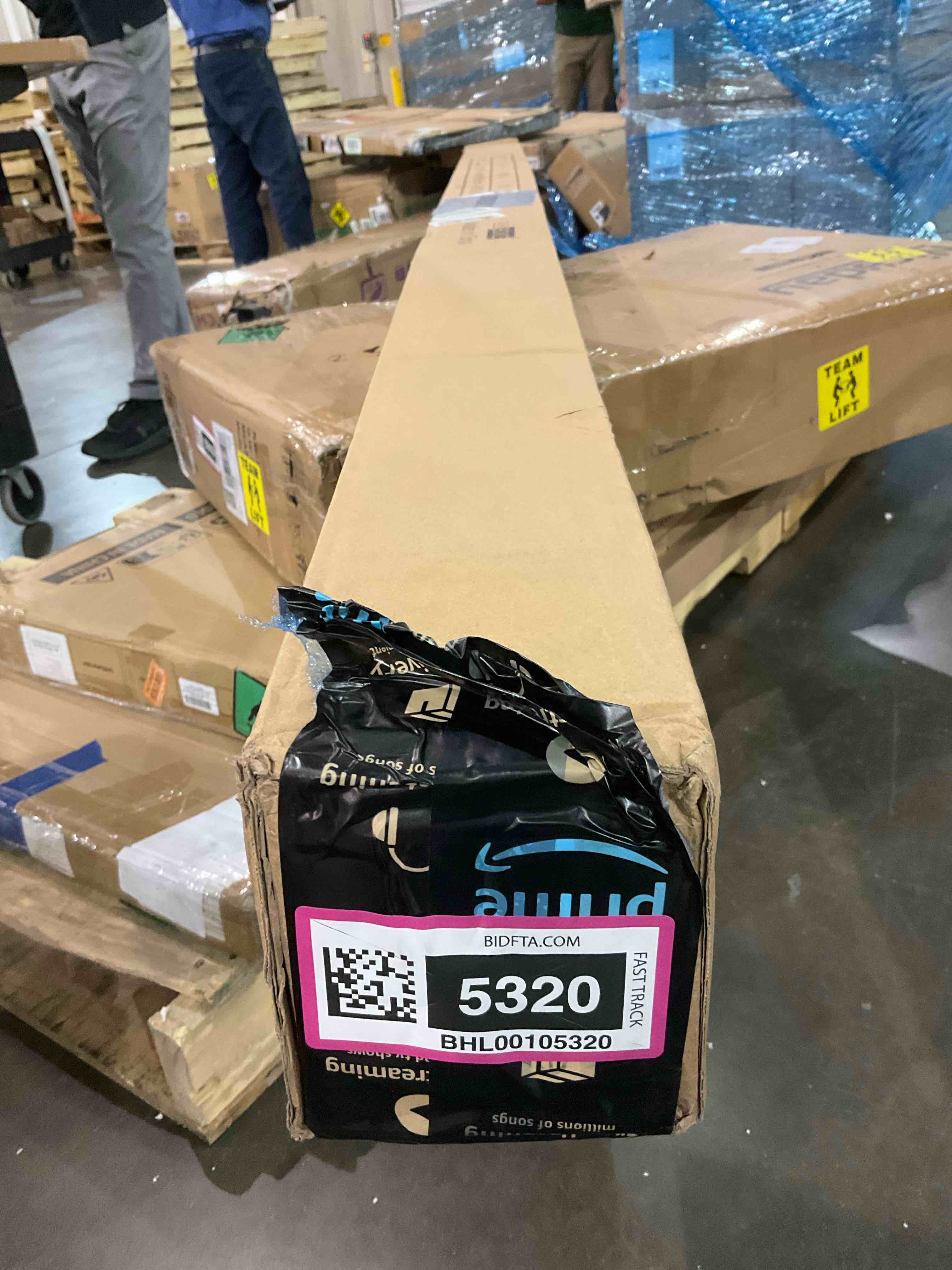 https://s3.amazonaws.com/lotting-images-prod/BargainHunt/BHL00105320_1714133306087.jpeg