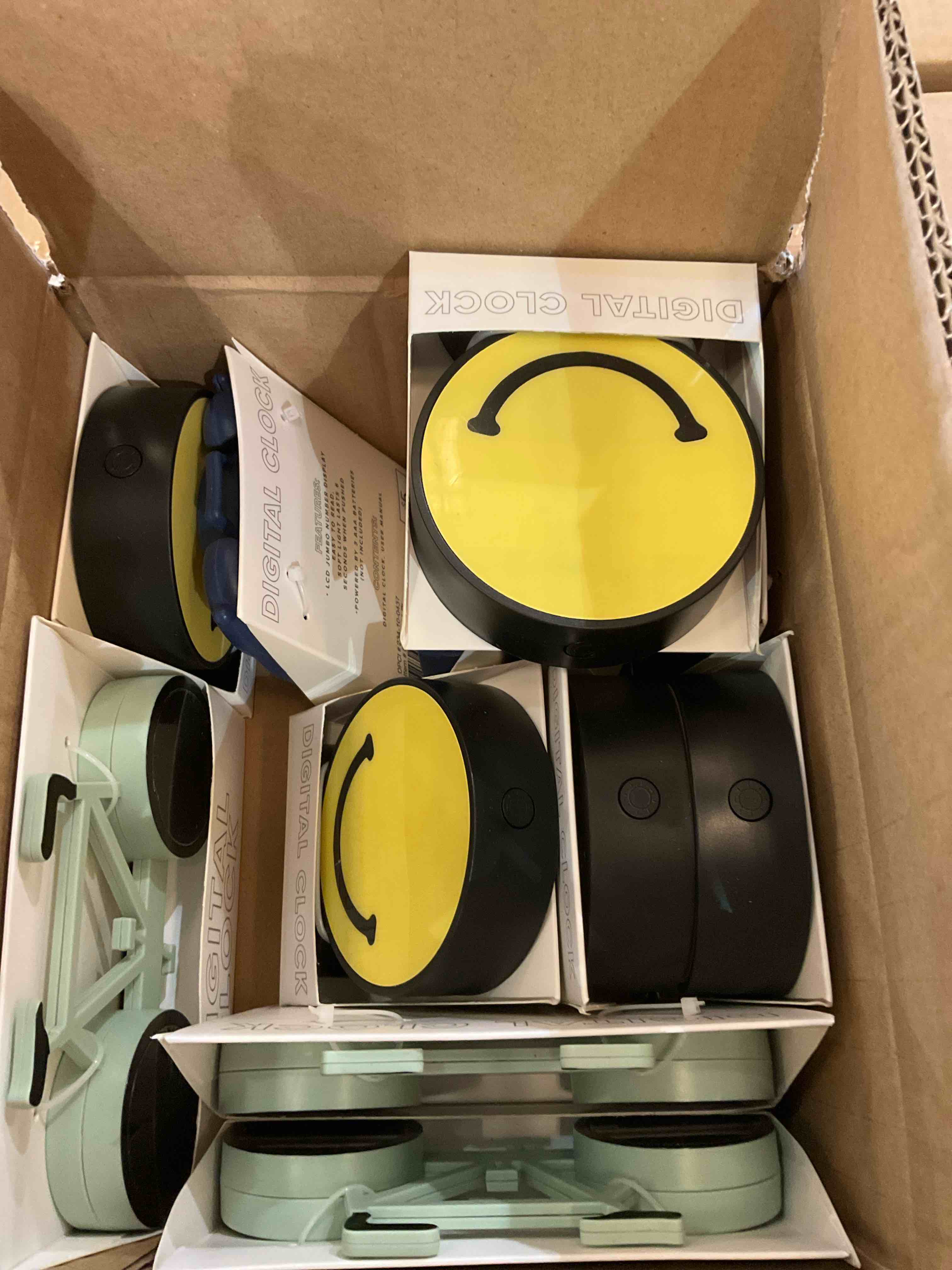 https://s3.amazonaws.com/lotting-images-prod/BargainHunt/BHL00105785_1716909004502.jpeg