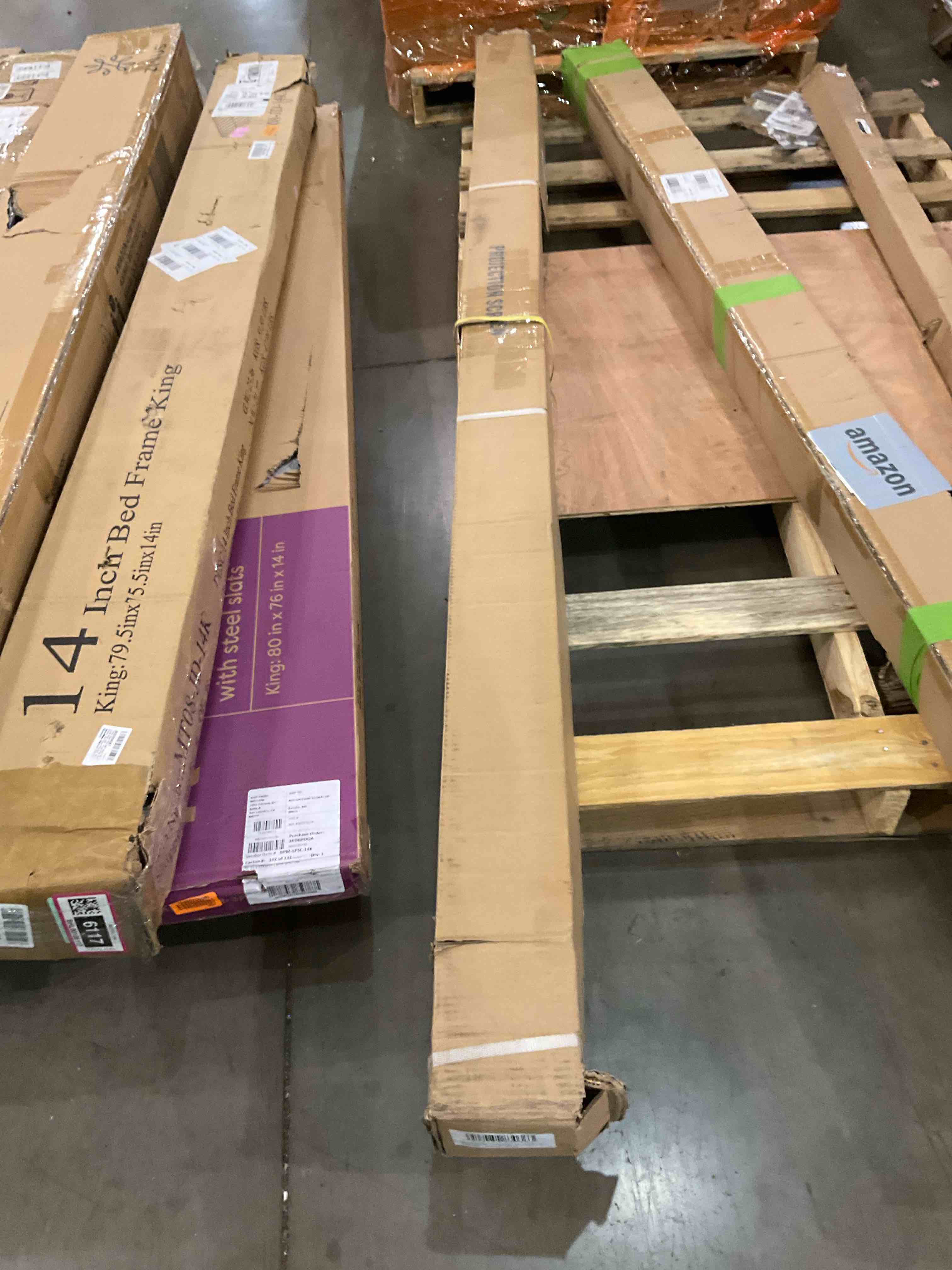 https://s3.amazonaws.com/lotting-images-prod/BargainHunt/BHL00106118_1709756088618.jpeg
