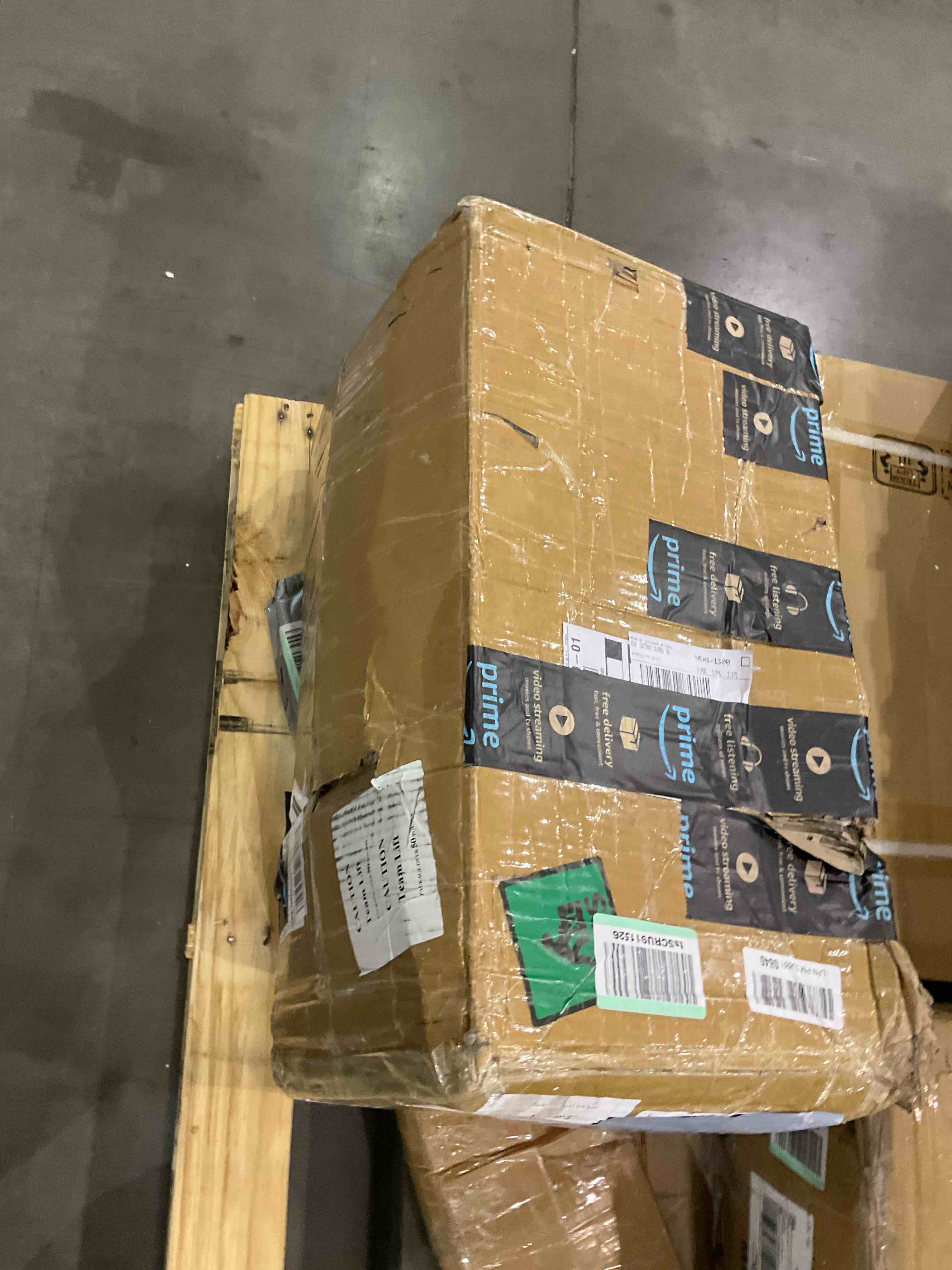 https://s3.amazonaws.com/lotting-images-prod/BargainHunt/BHL00106130_1709816049574.jpeg