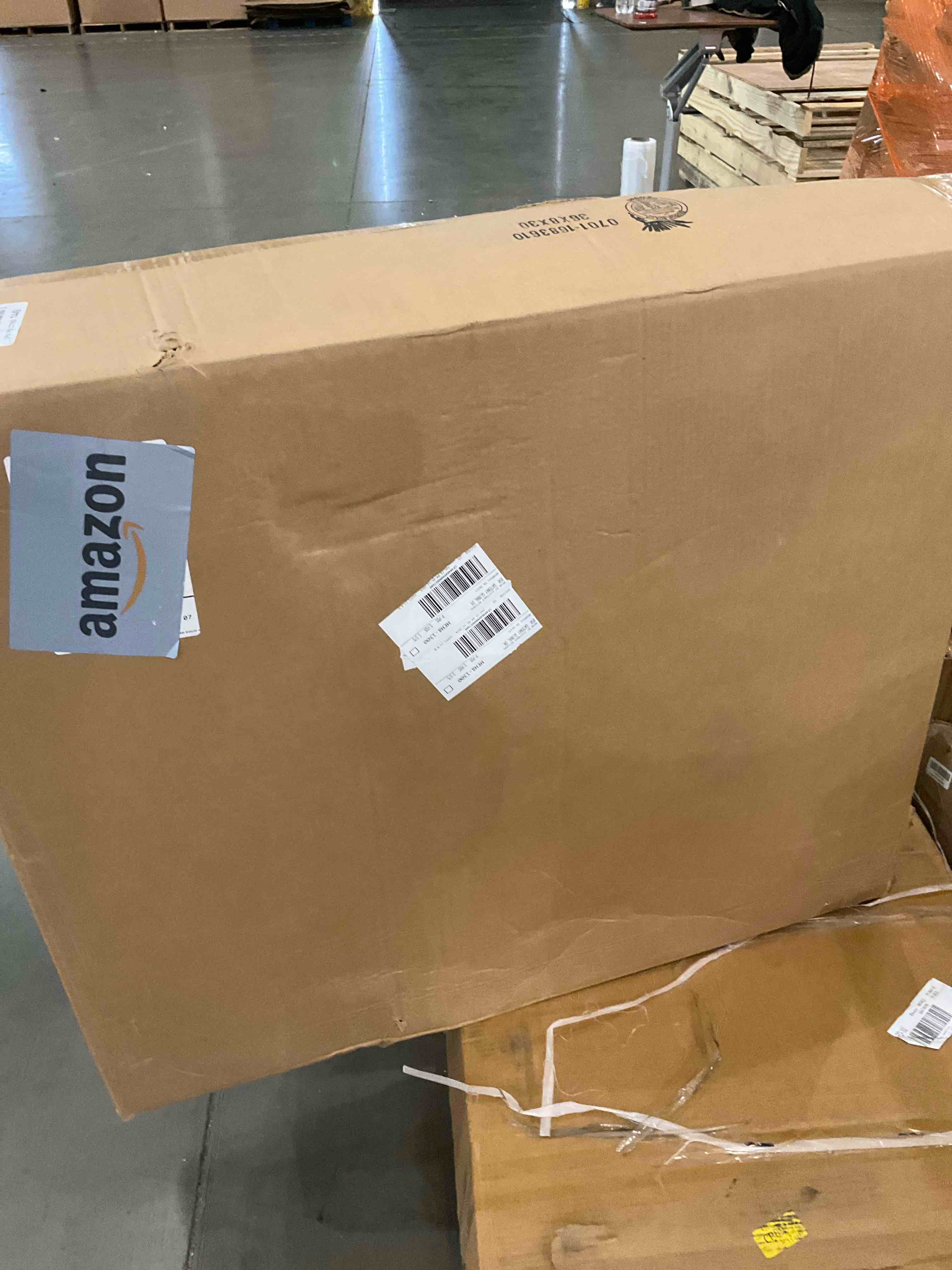 https://s3.amazonaws.com/lotting-images-prod/BargainHunt/BHL00106147_1709821844989.jpeg