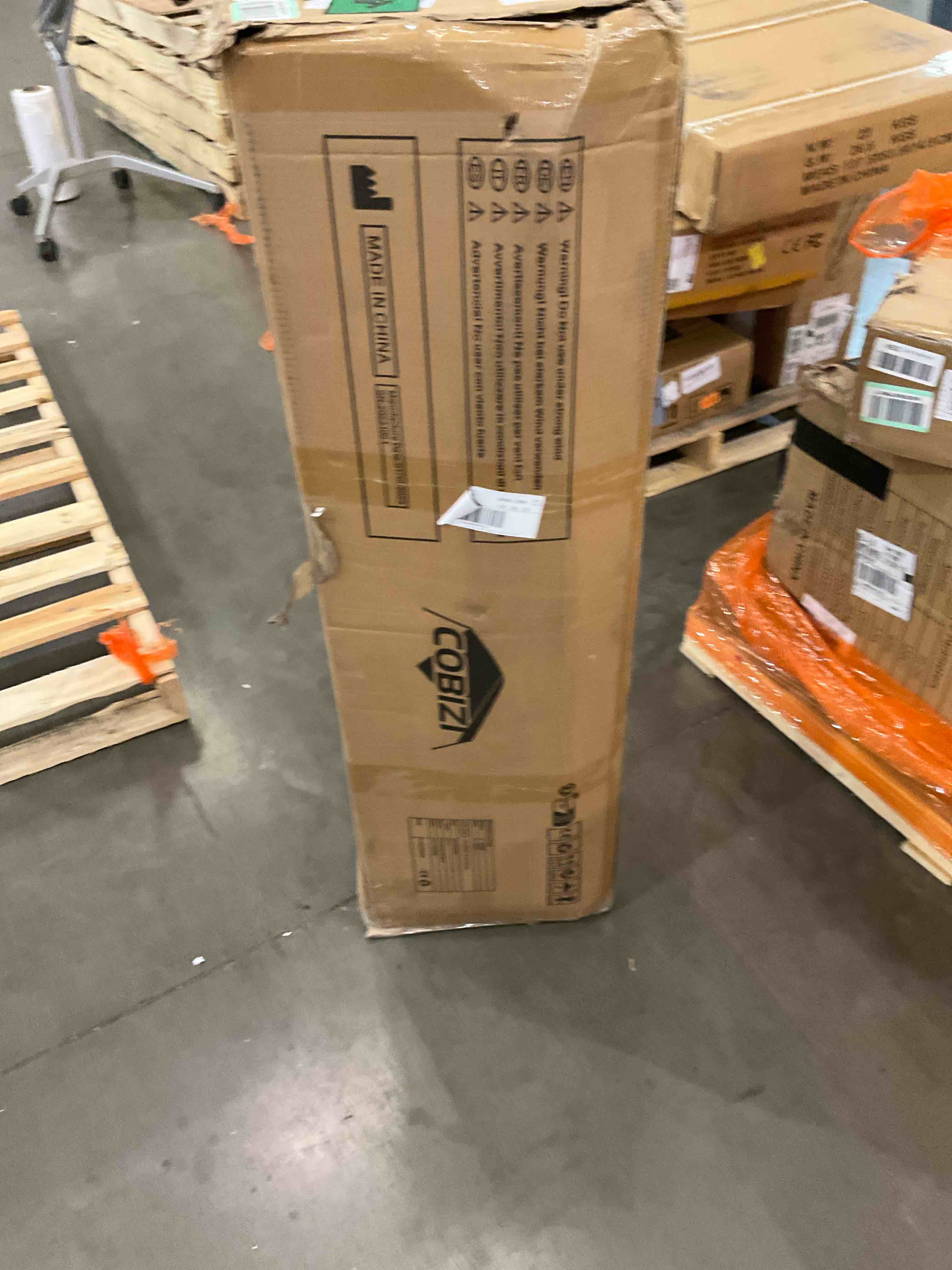 https://s3.amazonaws.com/lotting-images-prod/BargainHunt/BHL00106156_1709824532024.jpeg
